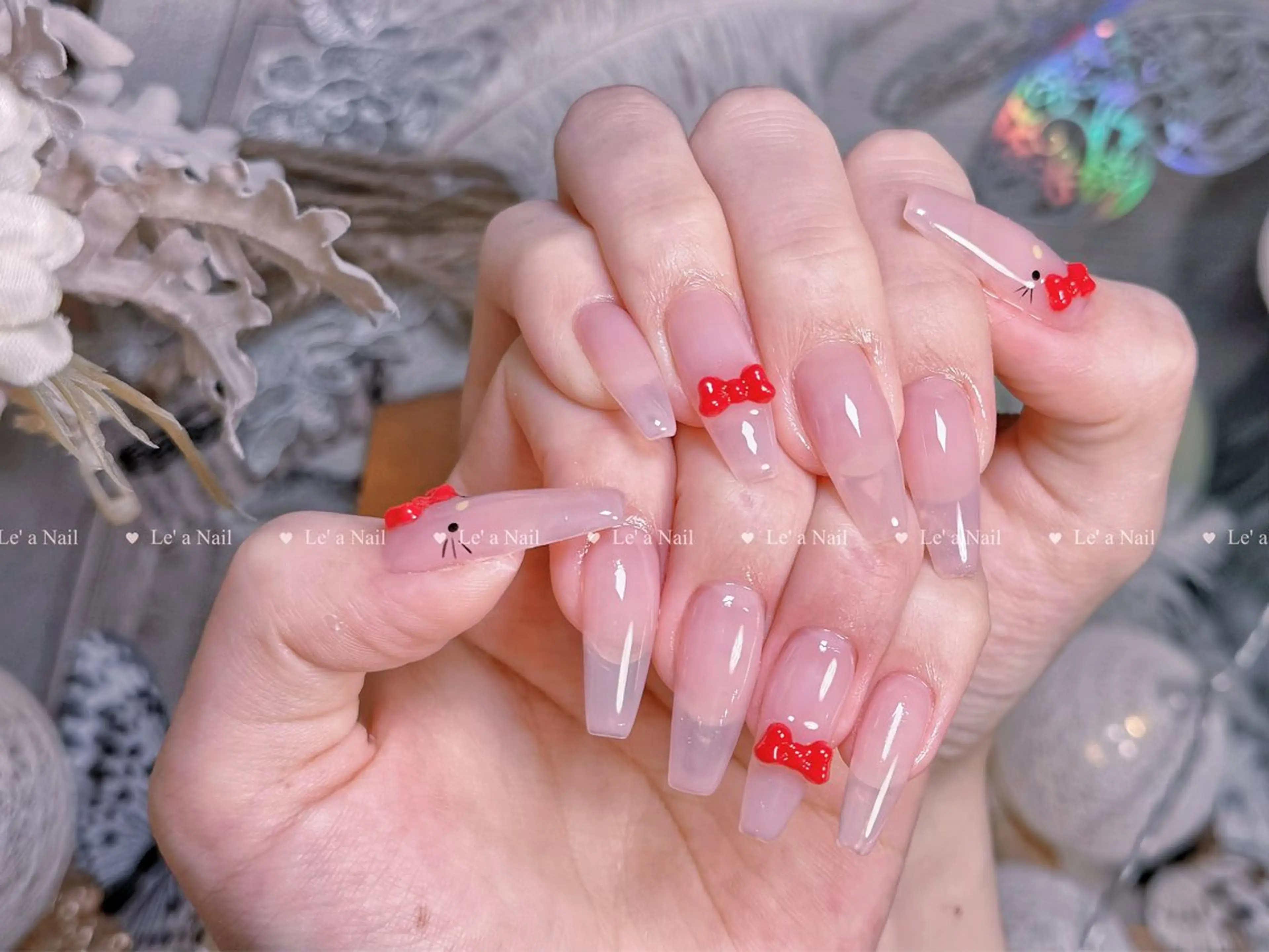 ネイル フラッシュネイル フットネイル フレンチネイル ジェルネイル ガラスフレンチ ハンドネイル ハンドケア Luxe Nail Salonのネイルデザイン