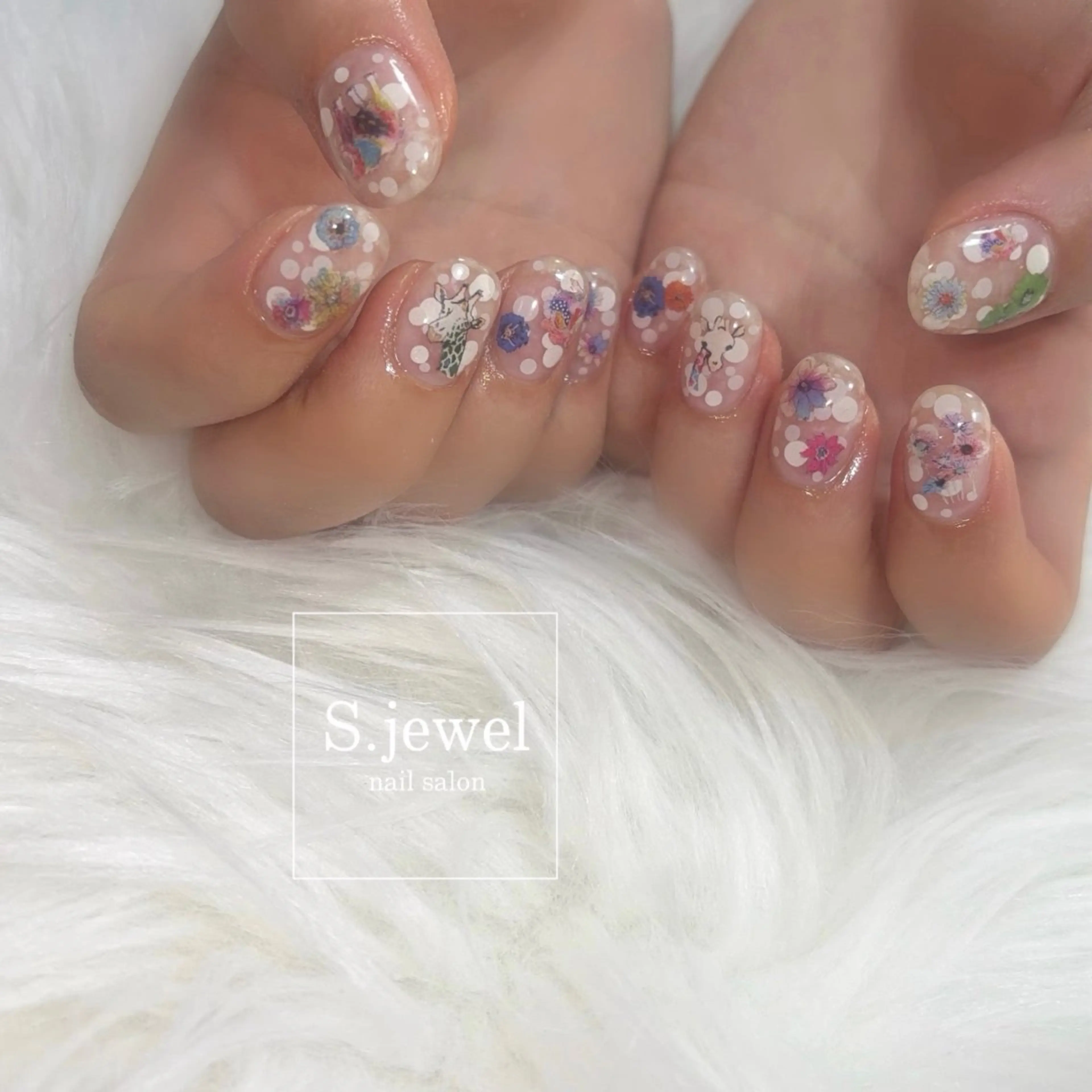 ネイル S. JEWELのネイルデザイン