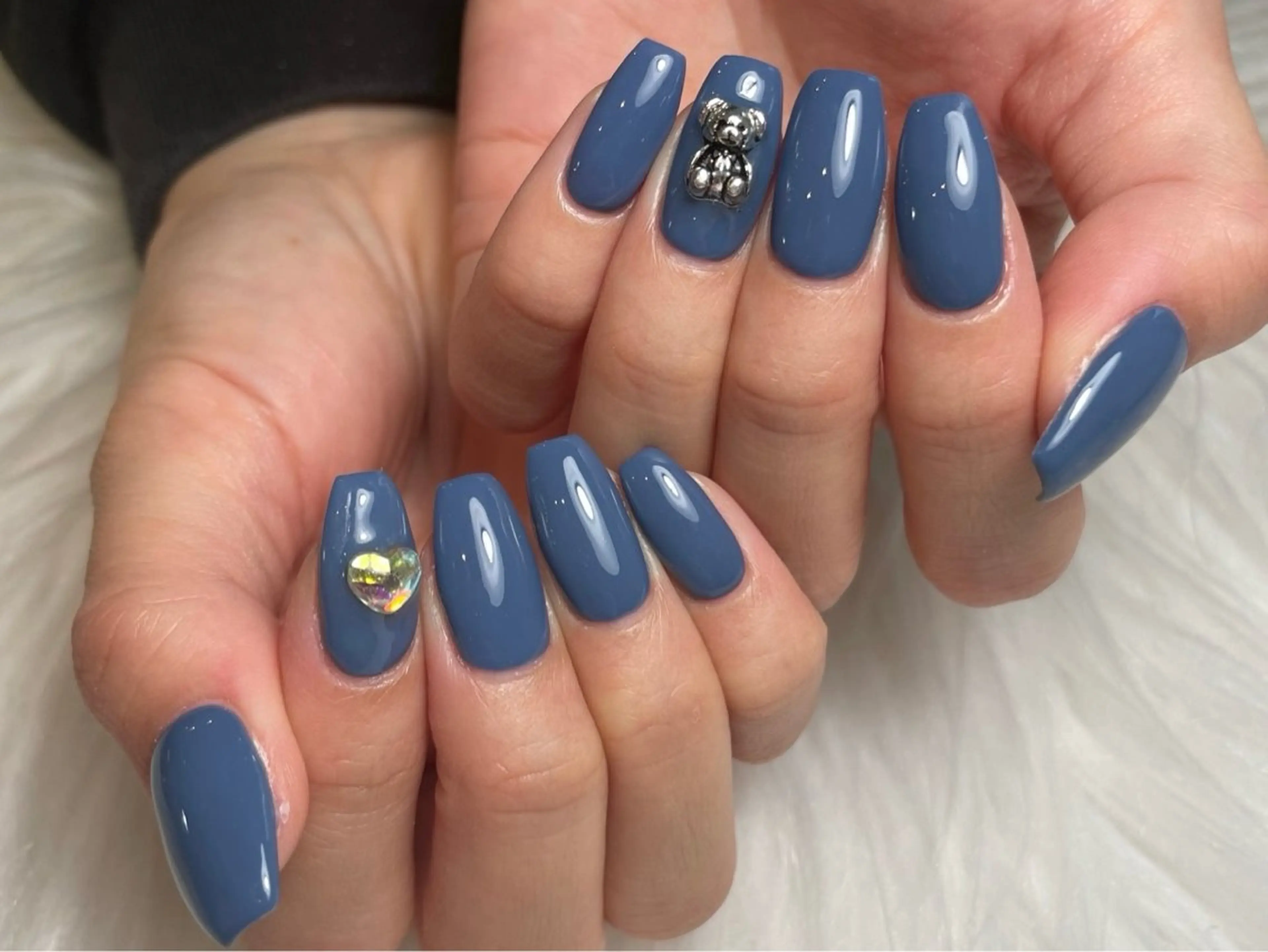 【オフあり】ワンカラー  練習モデル様ハンドネイル （ケア込） ラメ・マグネットOK！の写真