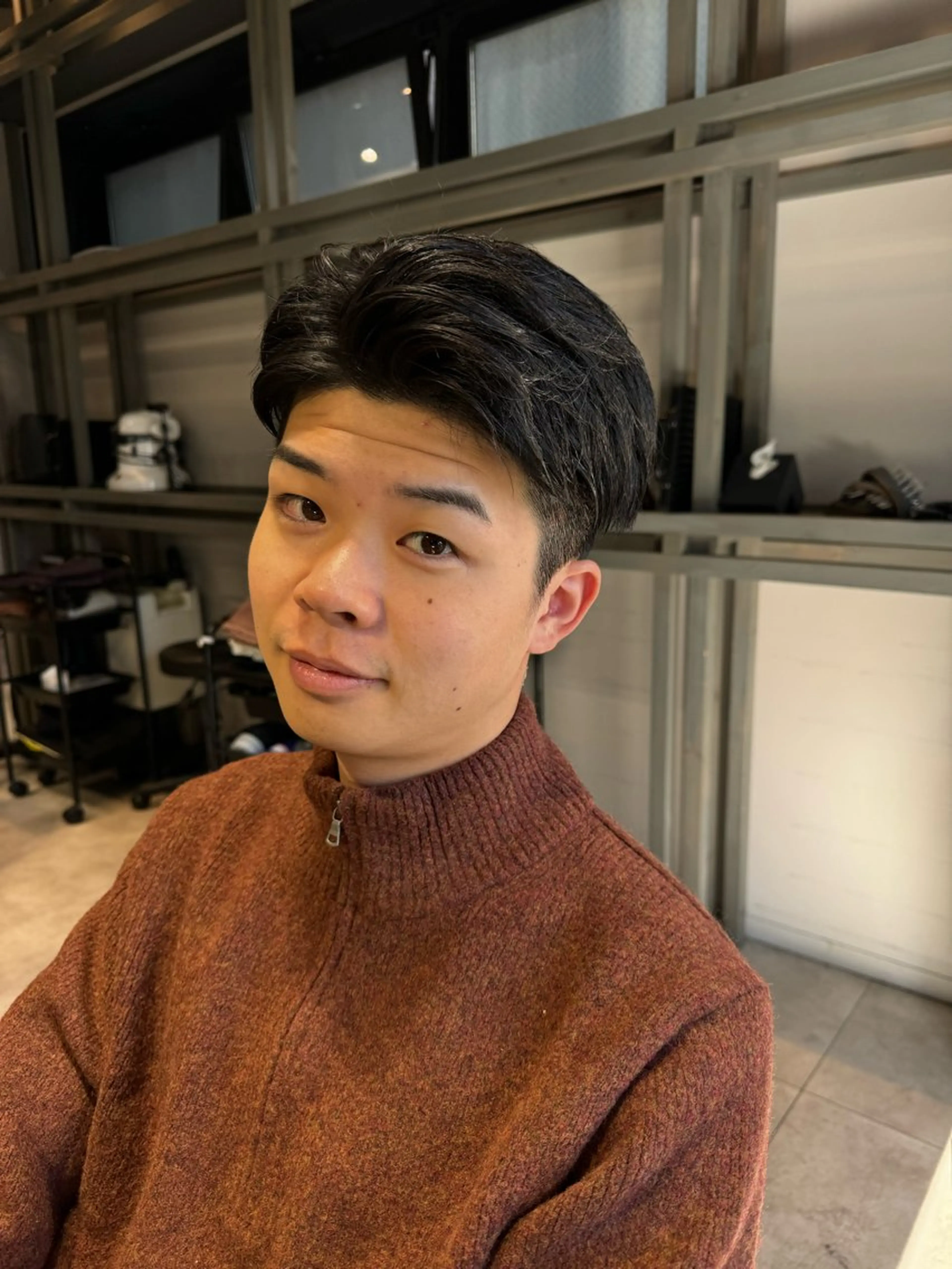 ショート メンズ アップバング カット Dxxxx III所属・似合う髪型が 分からない方へのヘアスタイル