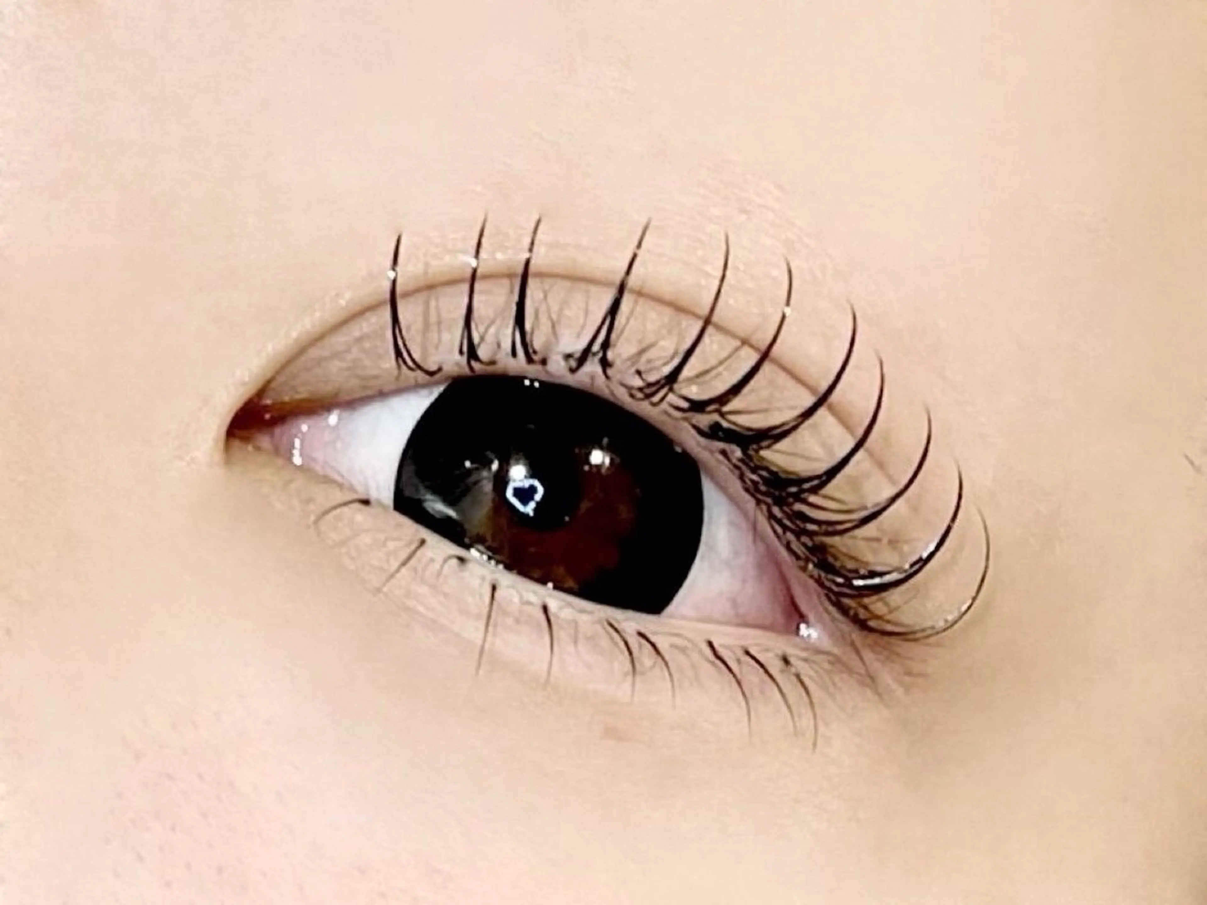 マツエク・マツパ 束感まつ毛 フラットラッシュ 韓国風マツエク ナチュラル パリジェンヌラッシュリフト 鷲東 海里のその他イメージ