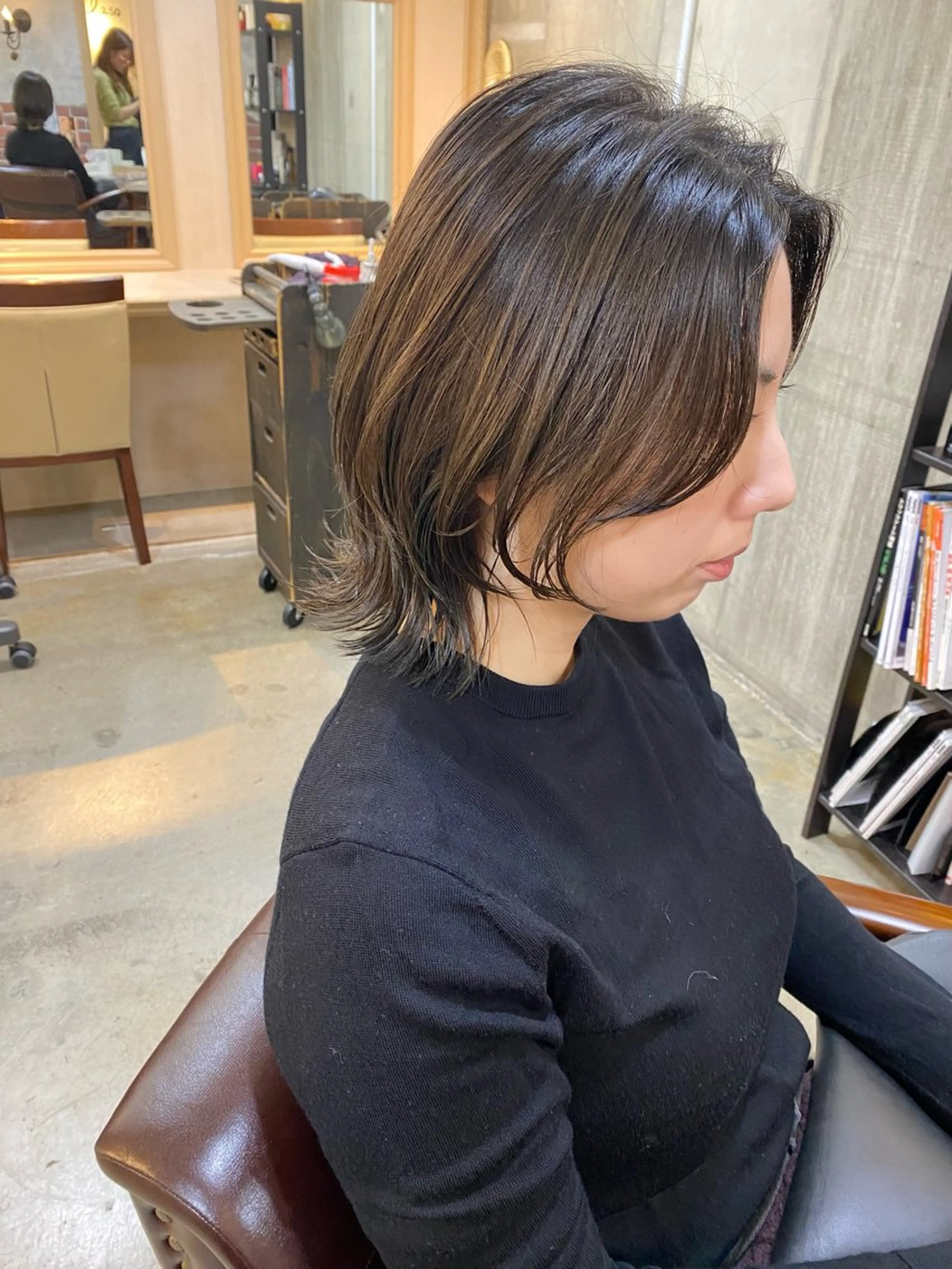 ミディアム カラー ウルフカット カット ヘアカラー トリートメント レイヤーカット/ 根本瑠実のヘアスタイル