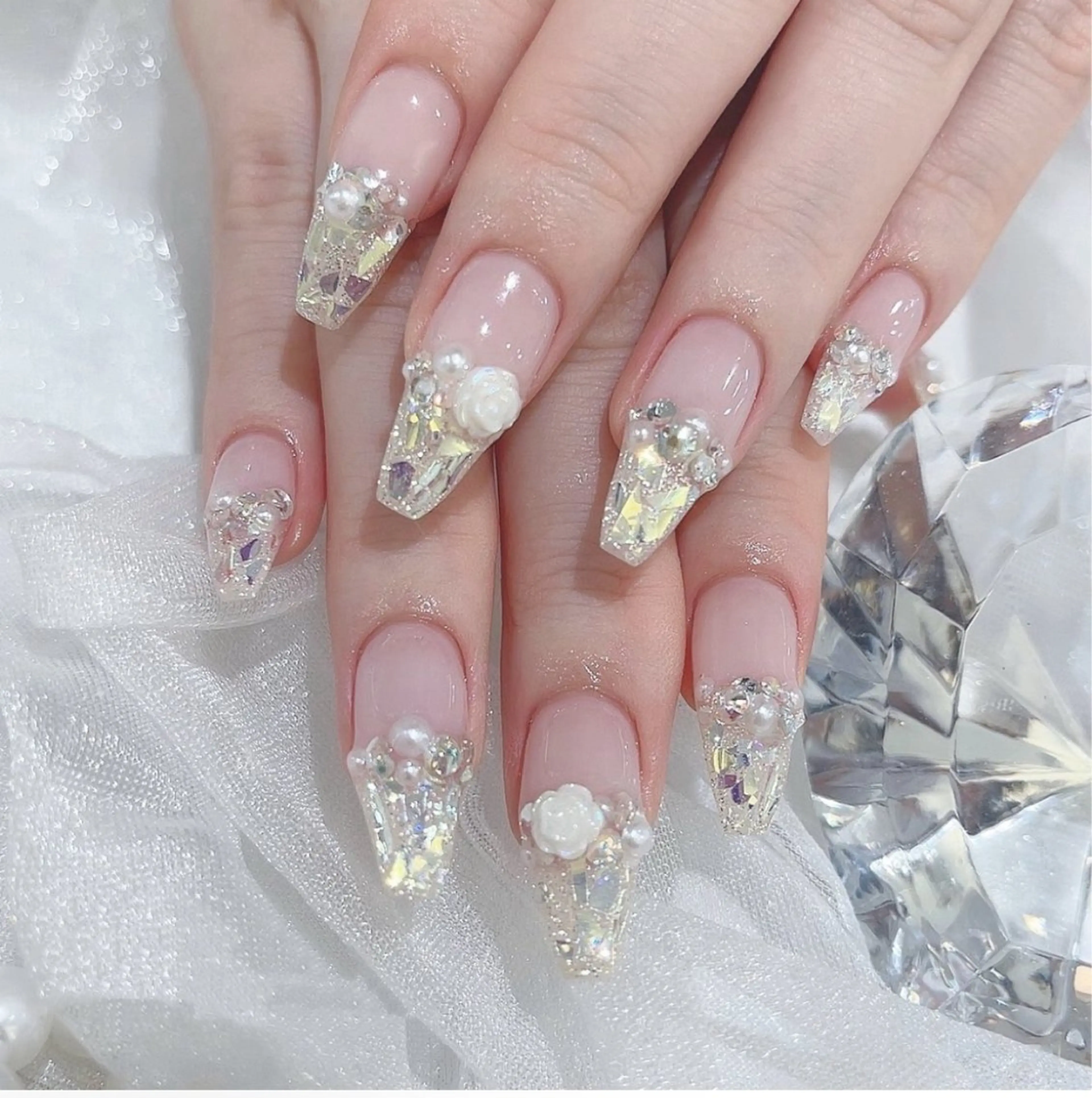 ネイル ハンドネイル ハンドケア UniqueNail 長さだし専門店のネイルデザイン