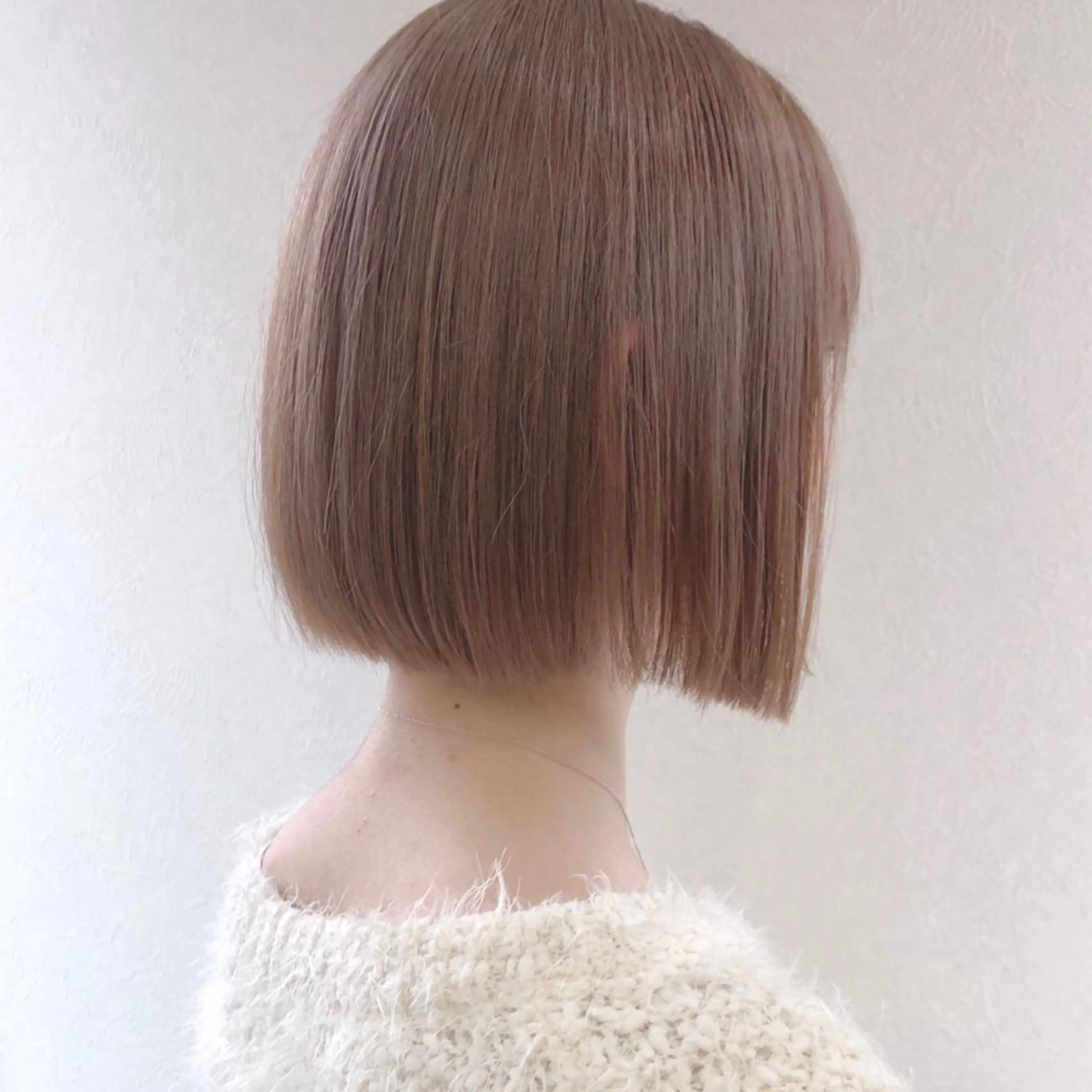 ミディアム ミディアムパーマ ボブ ハイライト 髪質改善 レイヤーカット カット ヘアカラー トリートメント 🎗️comoda 神戸三宮 髪質改善のヘアスタイル