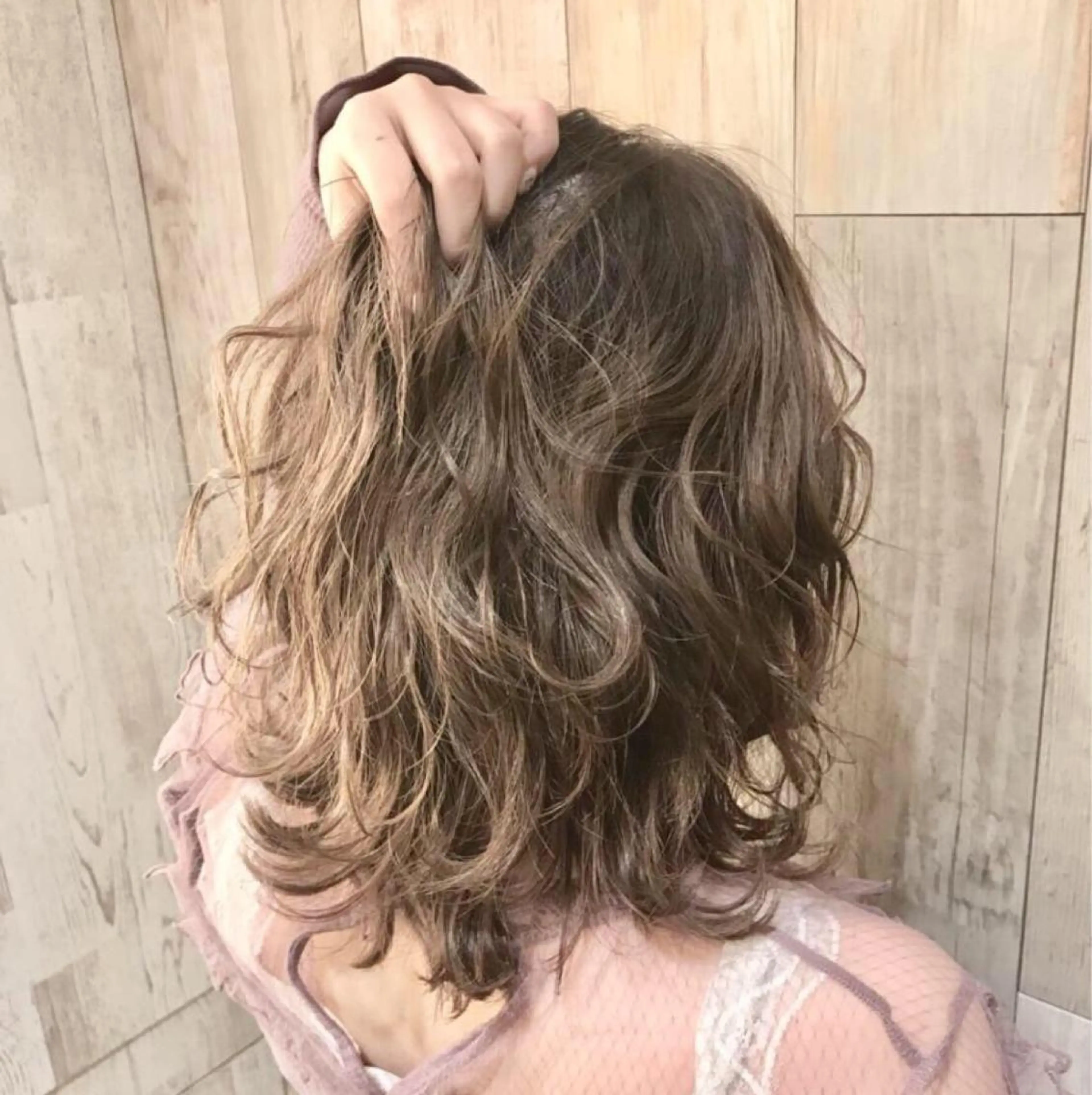 ミディアム カラー特化 横川　翔希のヘアスタイル