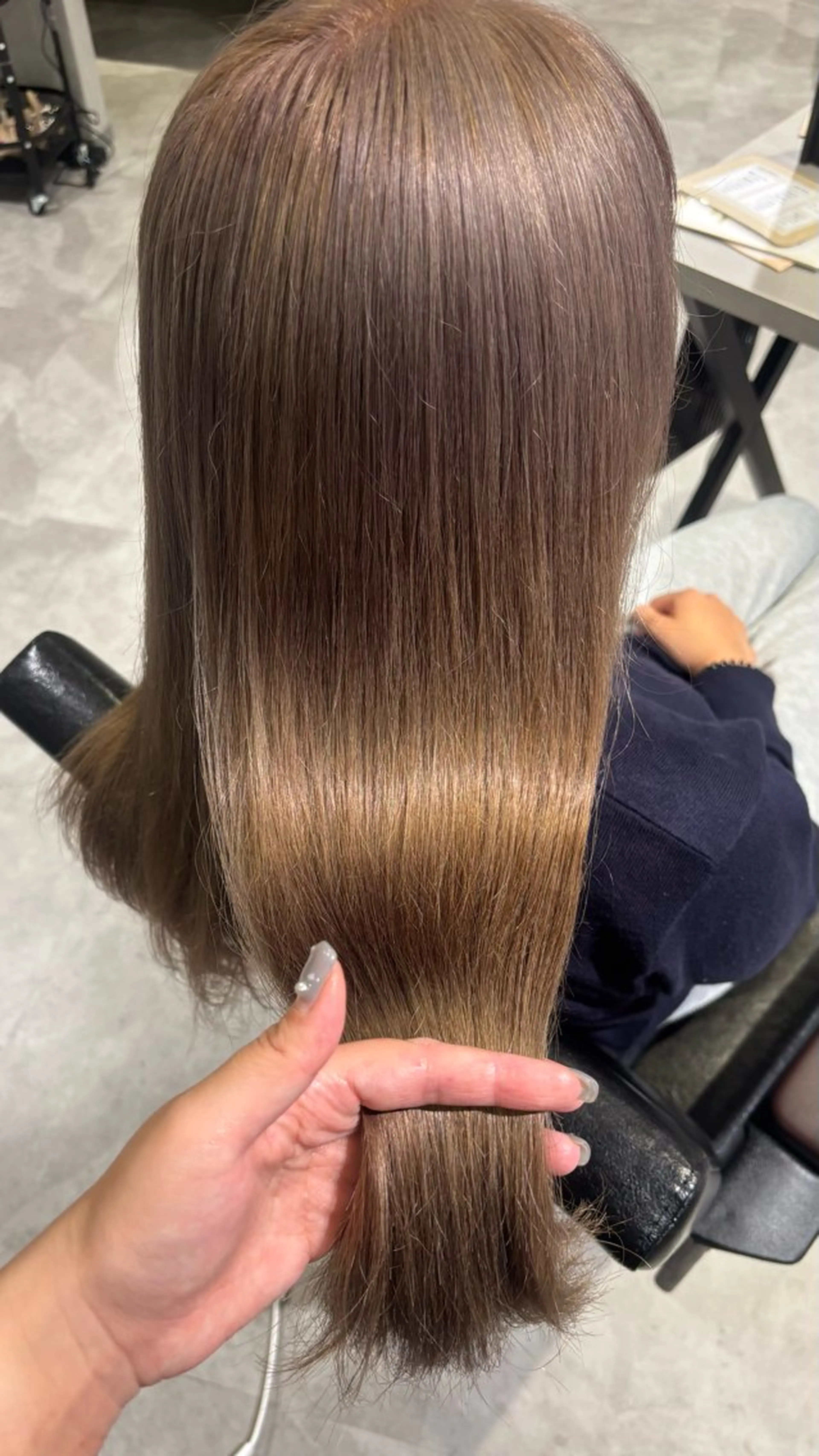 ロング ヘアカラー トリートメント YURINO /ボブ ベージュ/ハイトーンのヘアスタイル