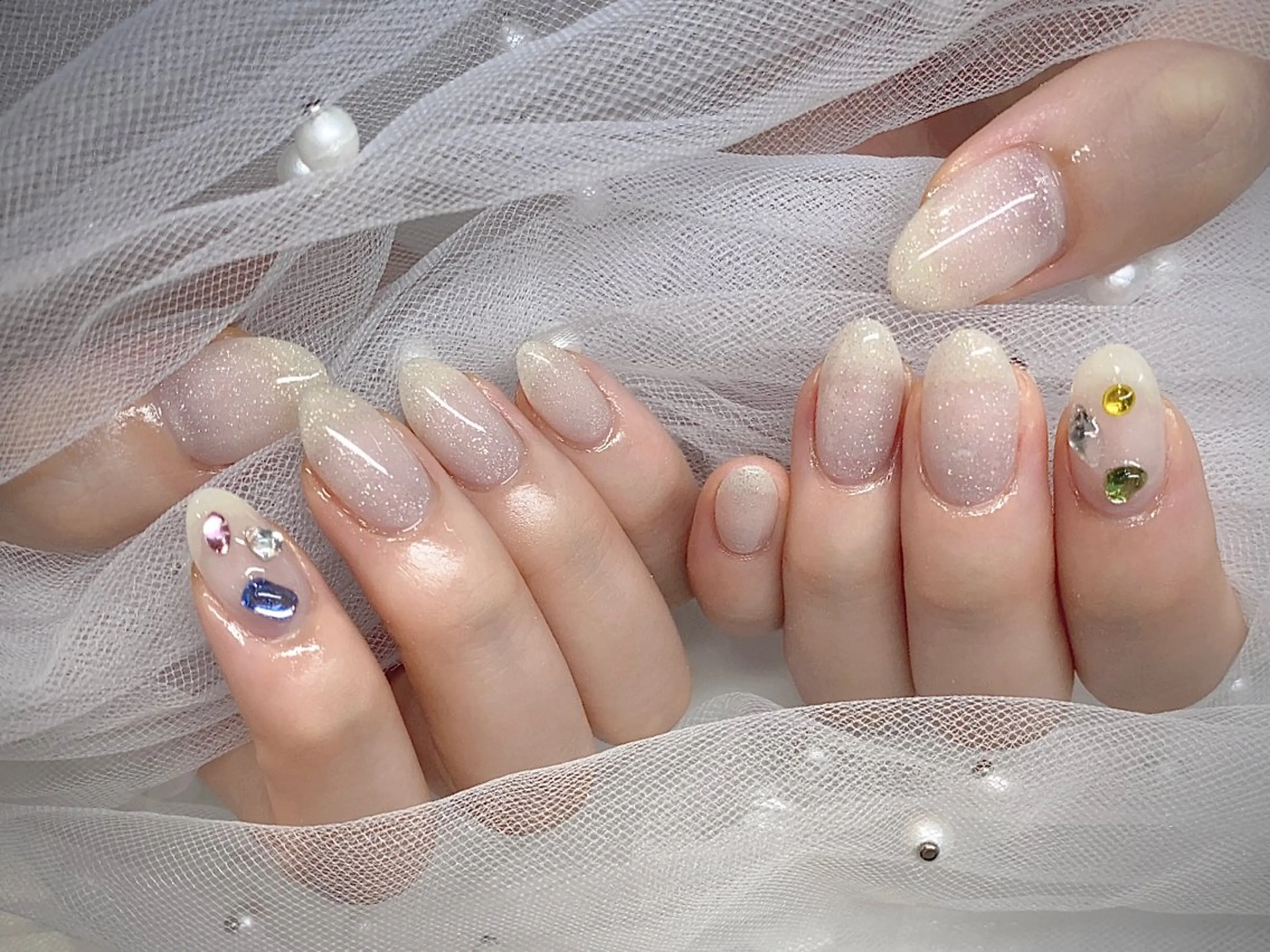 ネイル I-nailロング /ワンホン/キラキラのネイルデザイン