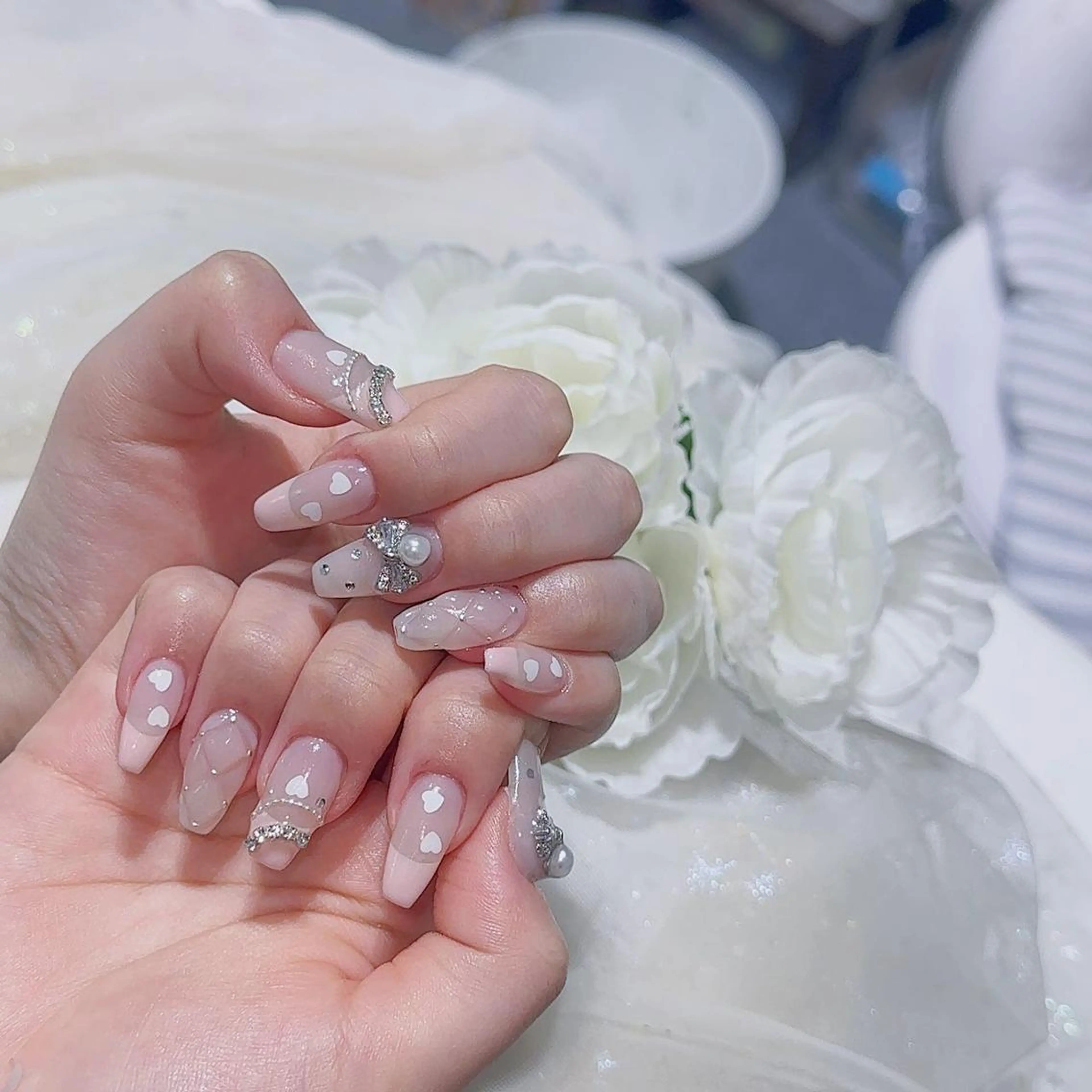 ネイル アートネイル 長さ出し ネイルチップ Queens 新宿本店のネイルデザイン