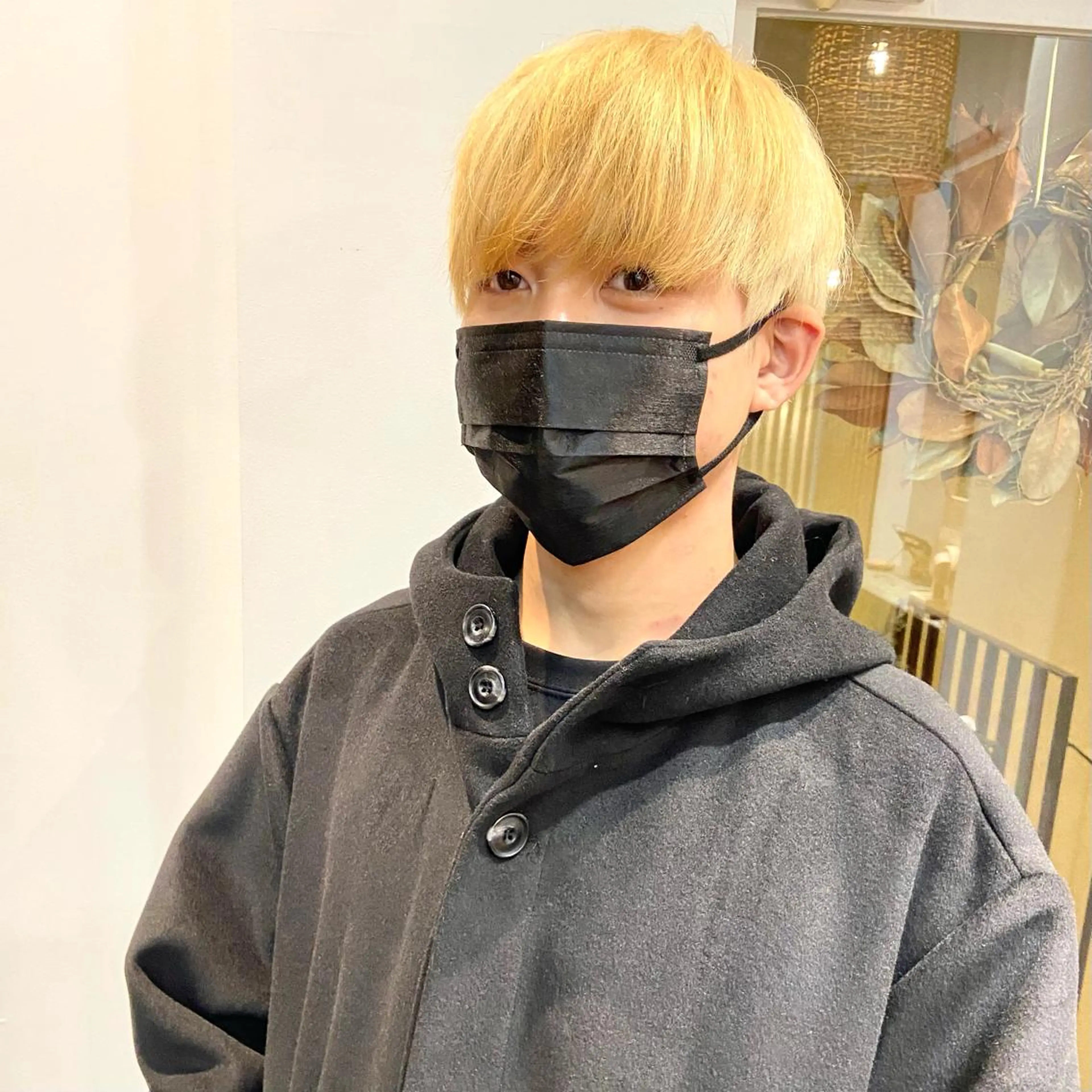 カラー メンズ ショート/ウルフ ハイトーン/カイセイのヘアスタイル