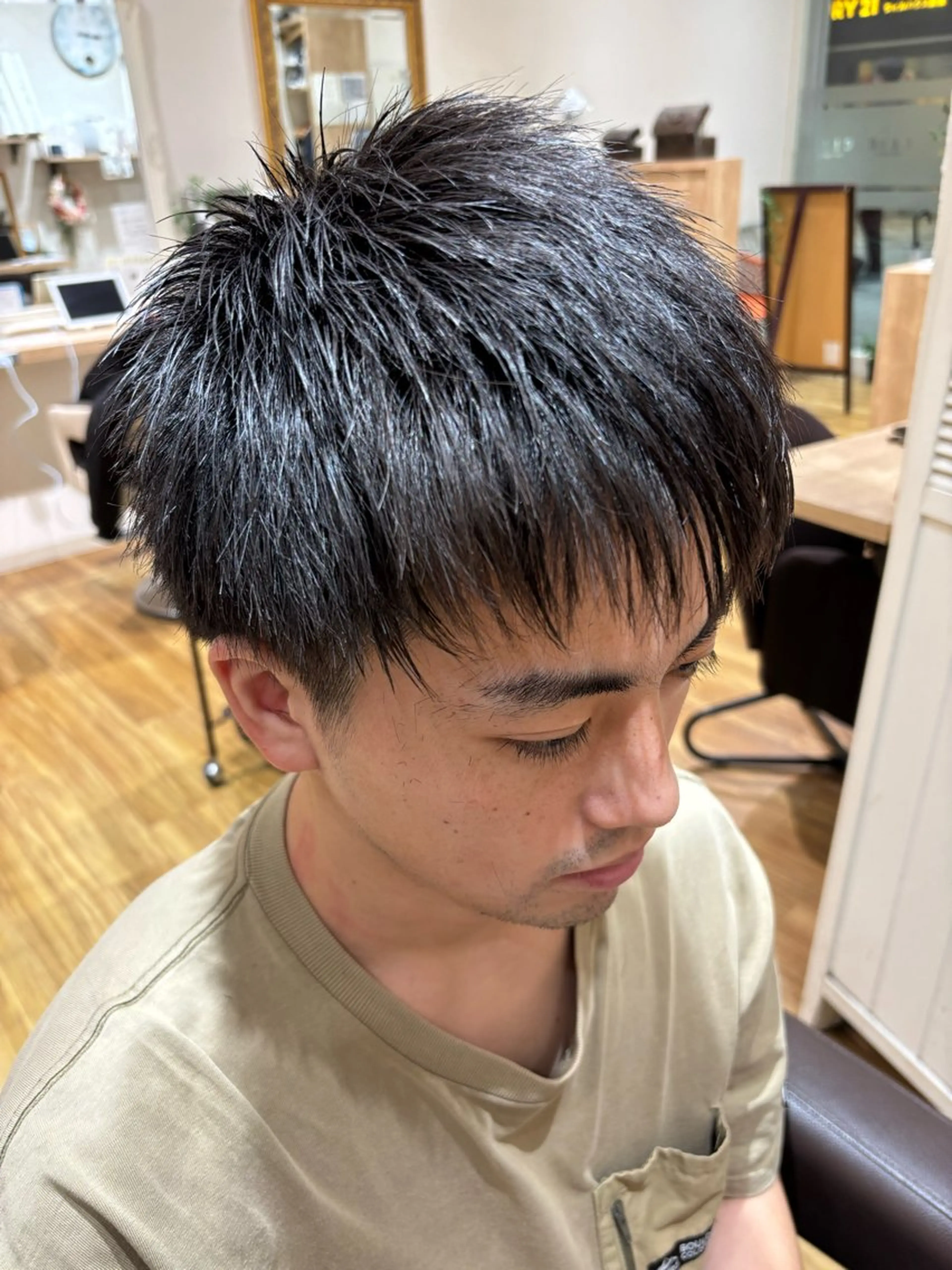 ショート メンズ 渡辺 大雅のヘアスタイル