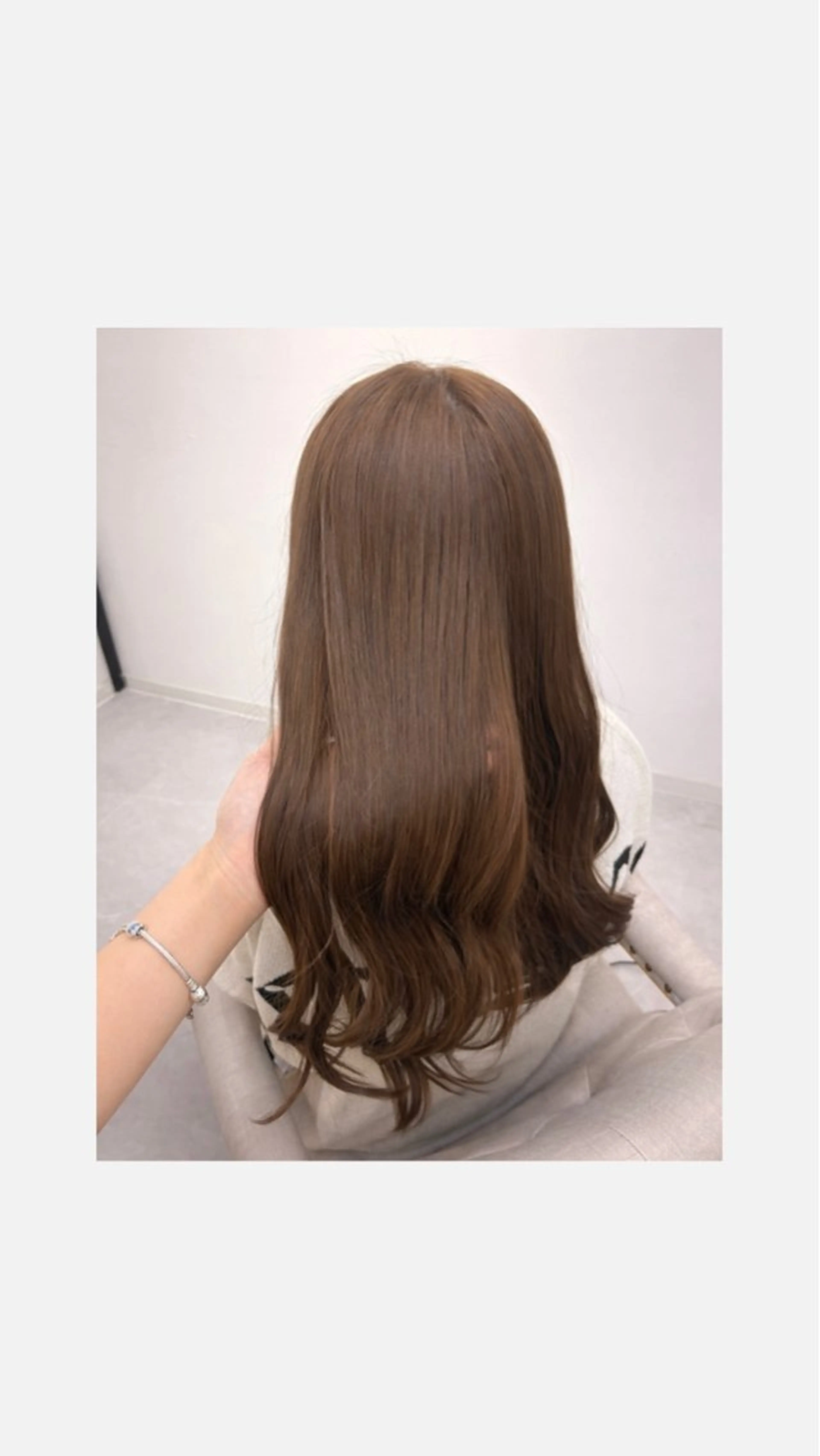 カラー ベージュカラー ブリーチ ダブルカラー ヘーゼル ブリーチなしカラー ヘアカラー ミディアムレイヤー/ 艶カラーNorikaのヘアスタイル