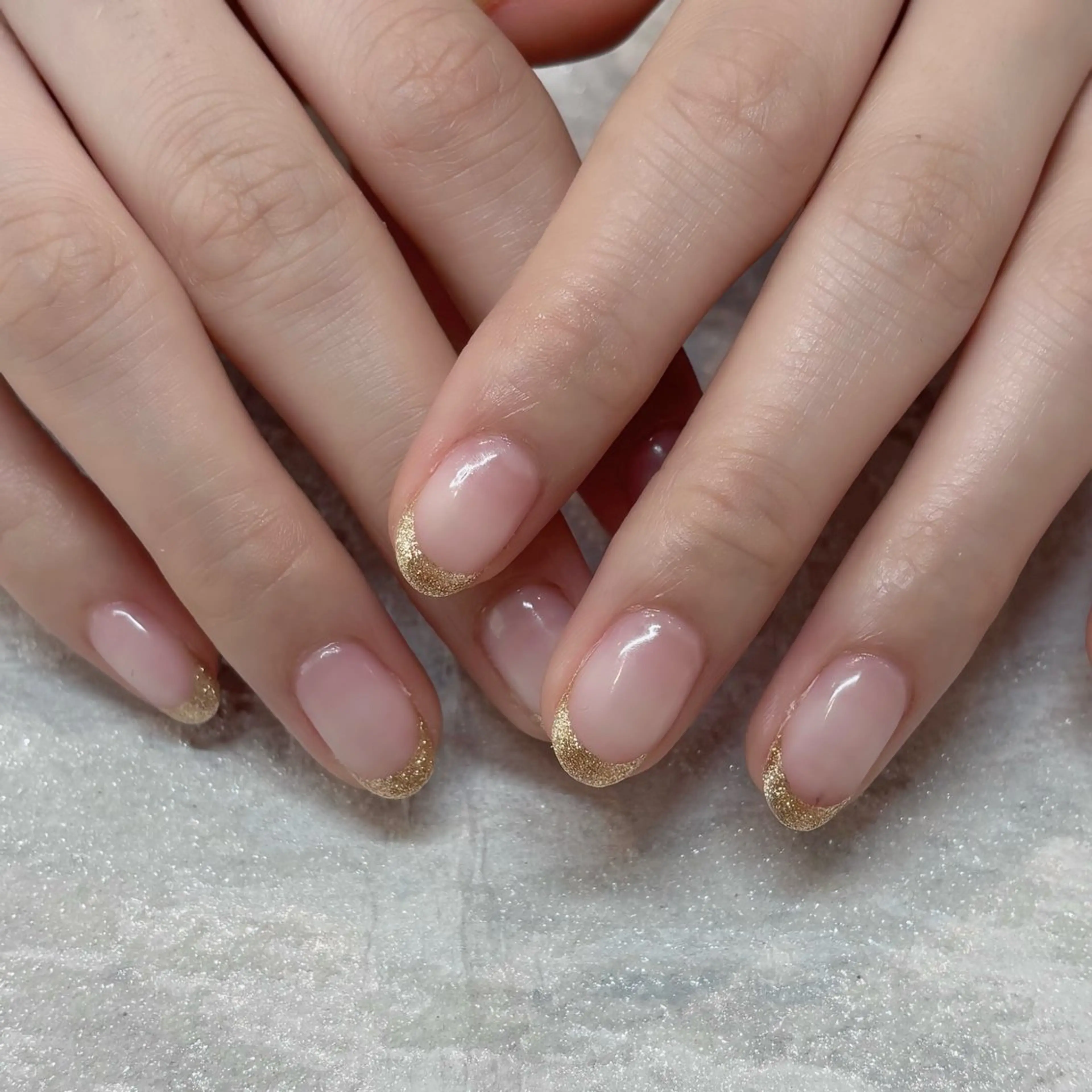 ハンド🖐🏻【オフ有】王道カーブフレンチ👑　　　　　　　　　〈パラジェル＋¥1,100/名駅 〉の写真