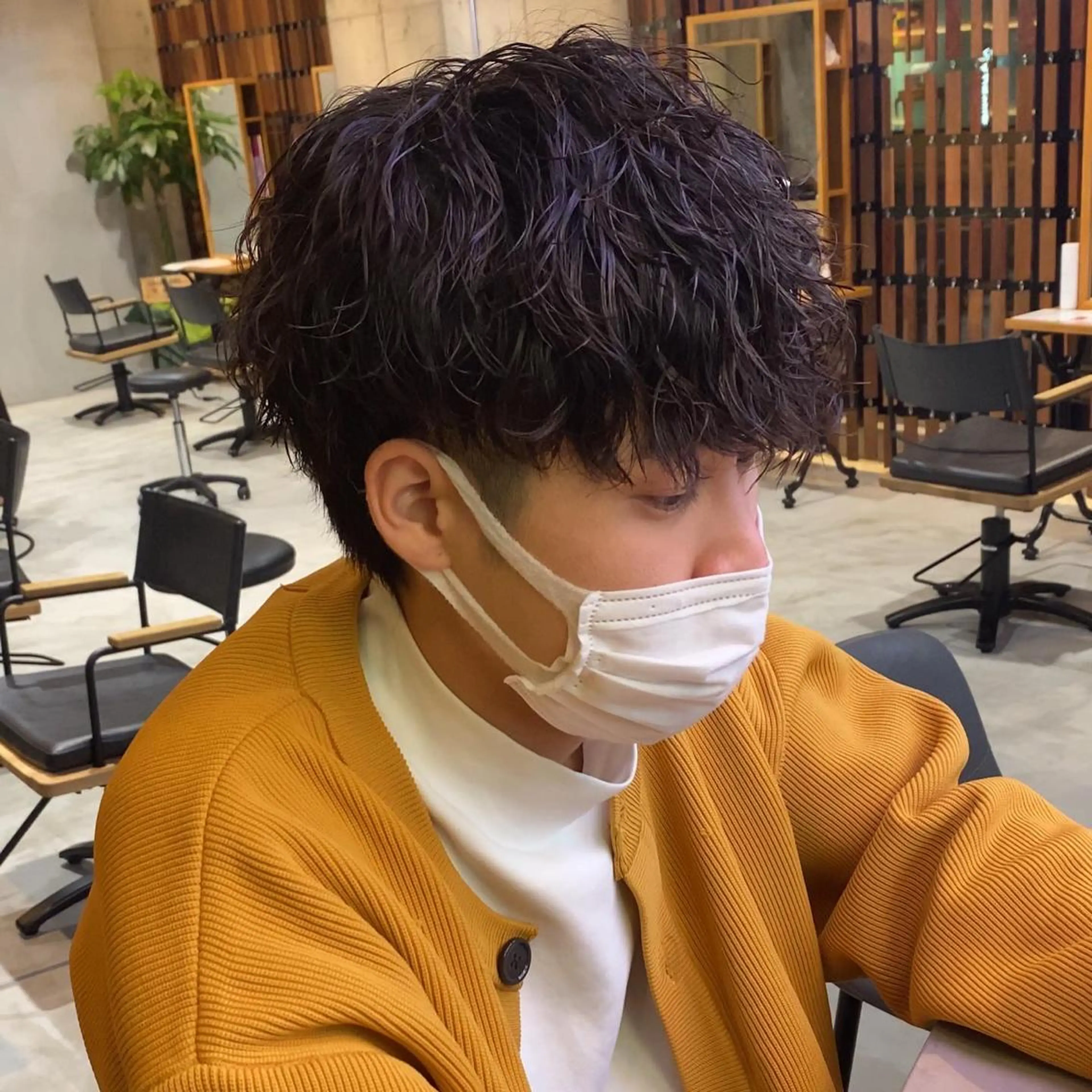 ショート パーマ メンズ マッシュ カット ヘアカラー パーマ トリートメント メンズパーマ 西條真治のヘアスタイル