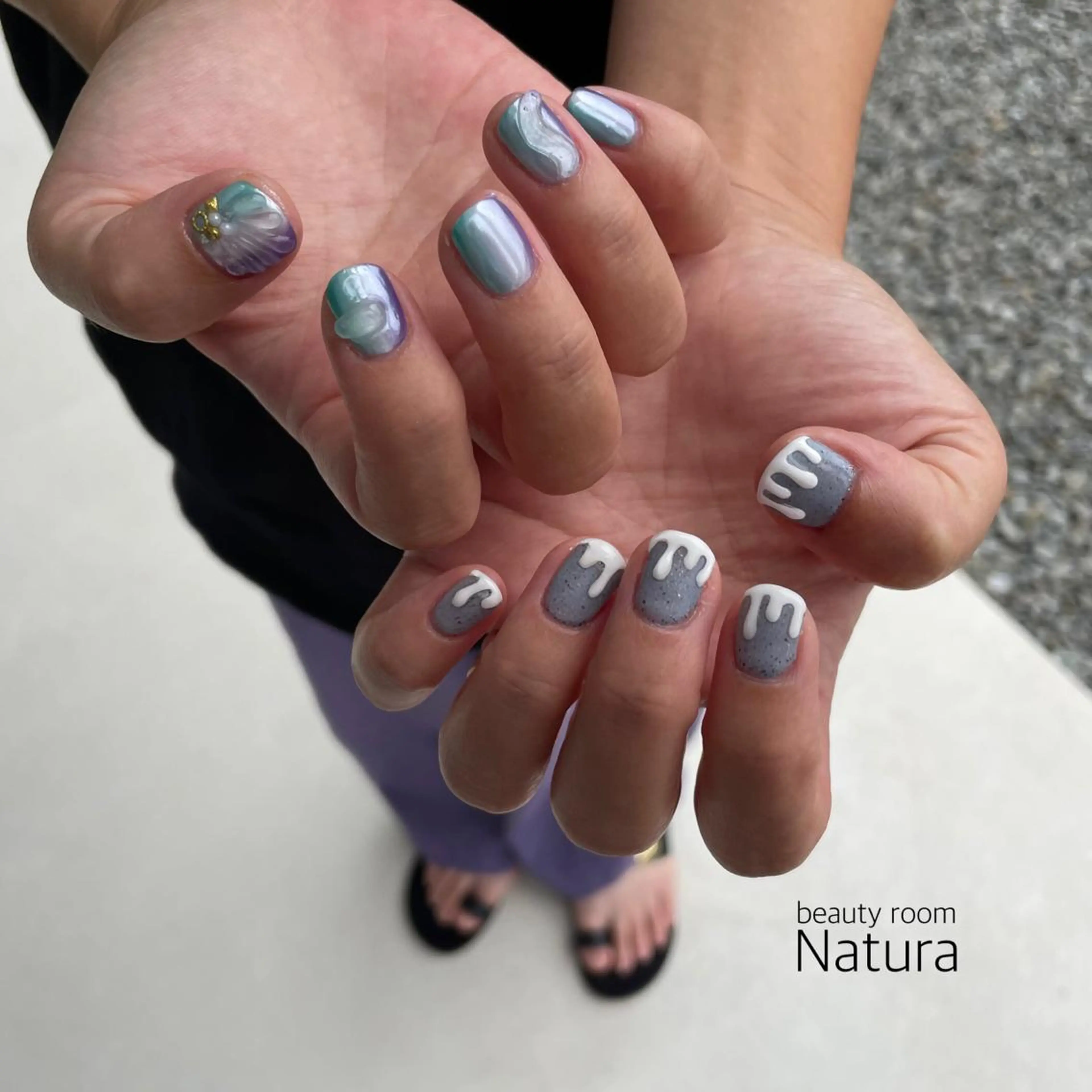 ネイル マツエク・マツパ アイブロウ ハンドネイル beautyroom Naturaのネイルデザイン