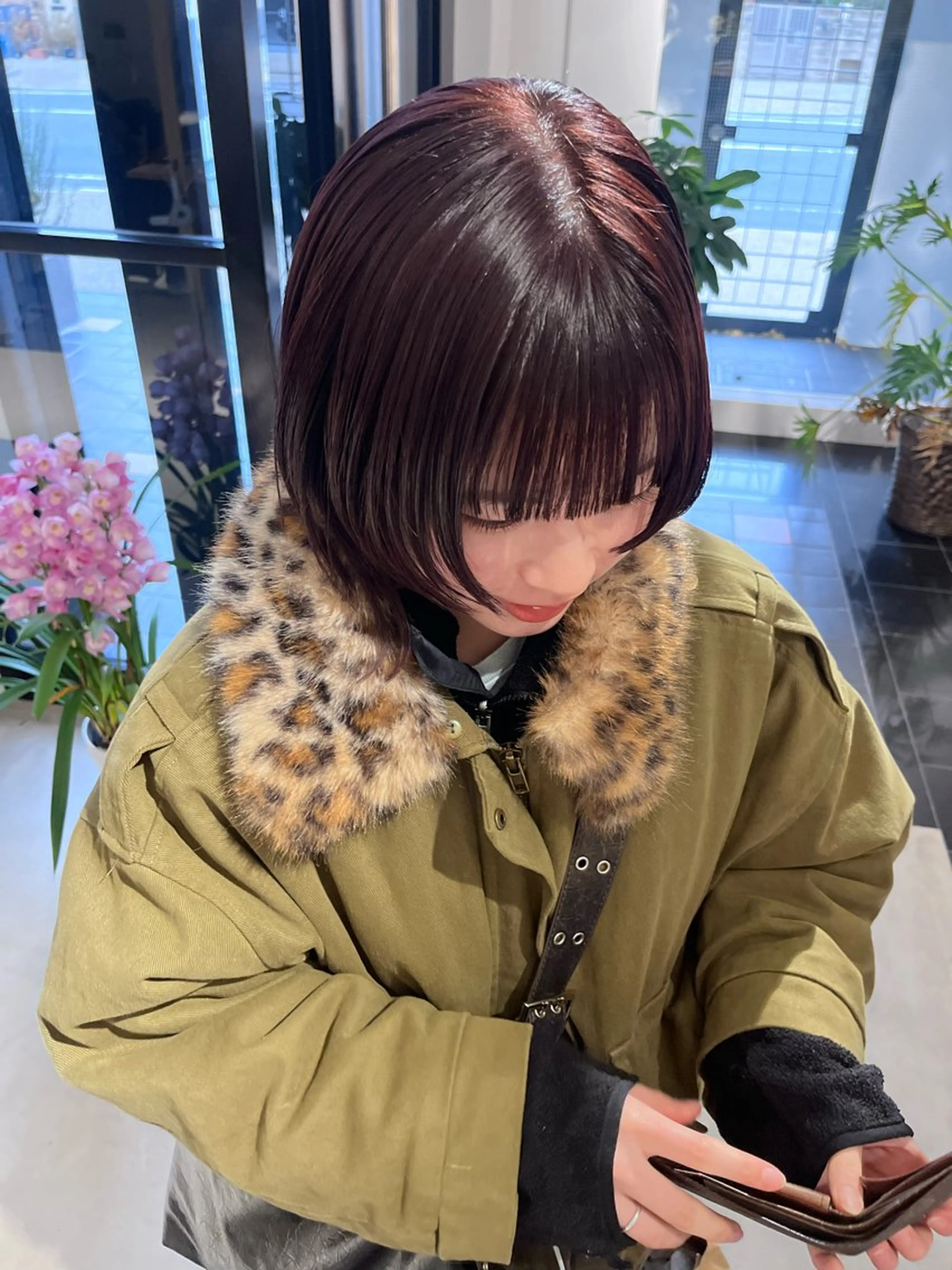 ミディアム カット ヘアカラー Yui⭐️ 透け感カラーのヘアスタイル