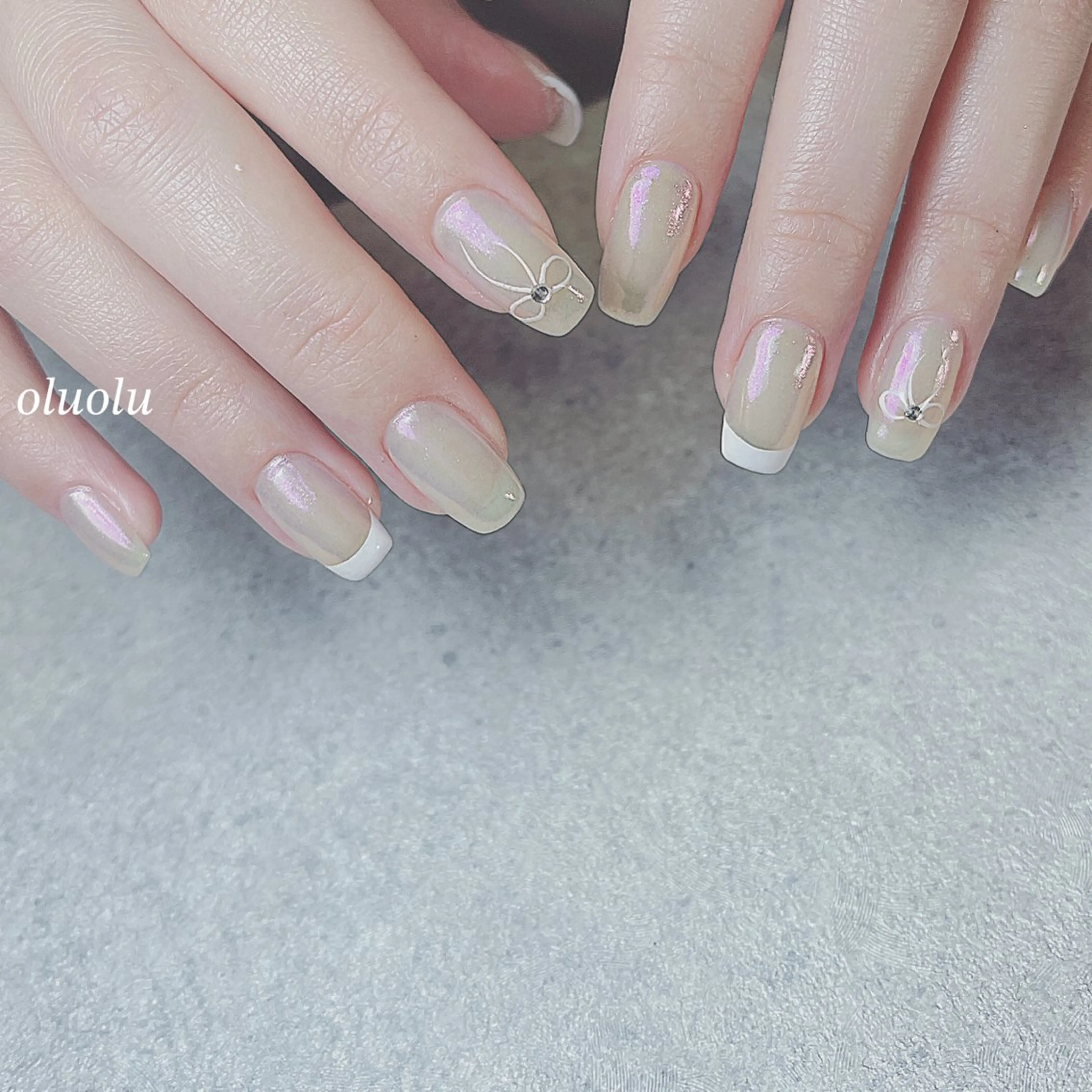 ネイル アートネイル オーロラネイル フットネイル フレンチネイル 韓国ネイル ハンドネイル 大村 紬華のネイルデザイン
