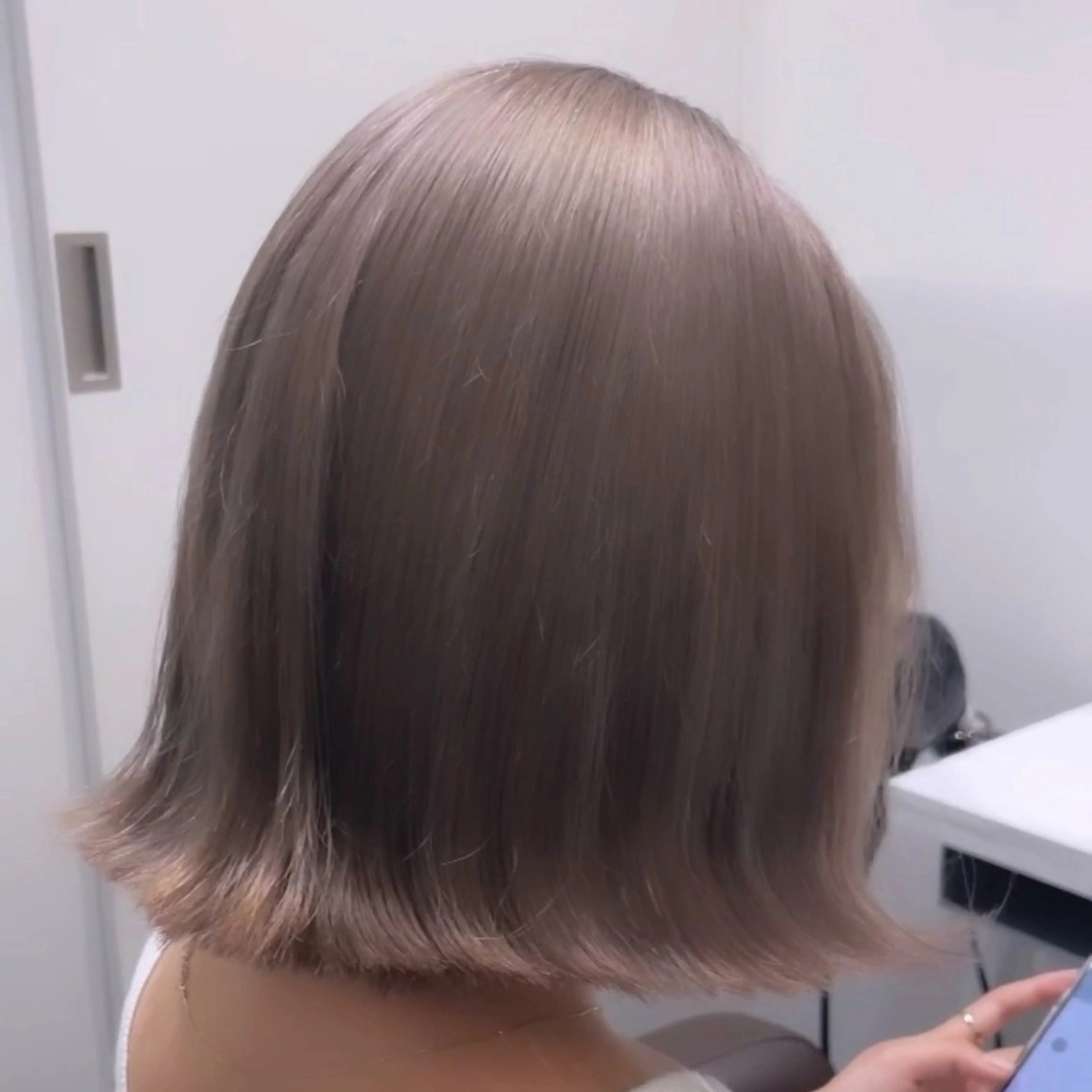 ショート カラー ヘアカラー トリートメント ハイトーン/髪質改善 原宿𝑺𝑬𝑵𝑨のヘアスタイル