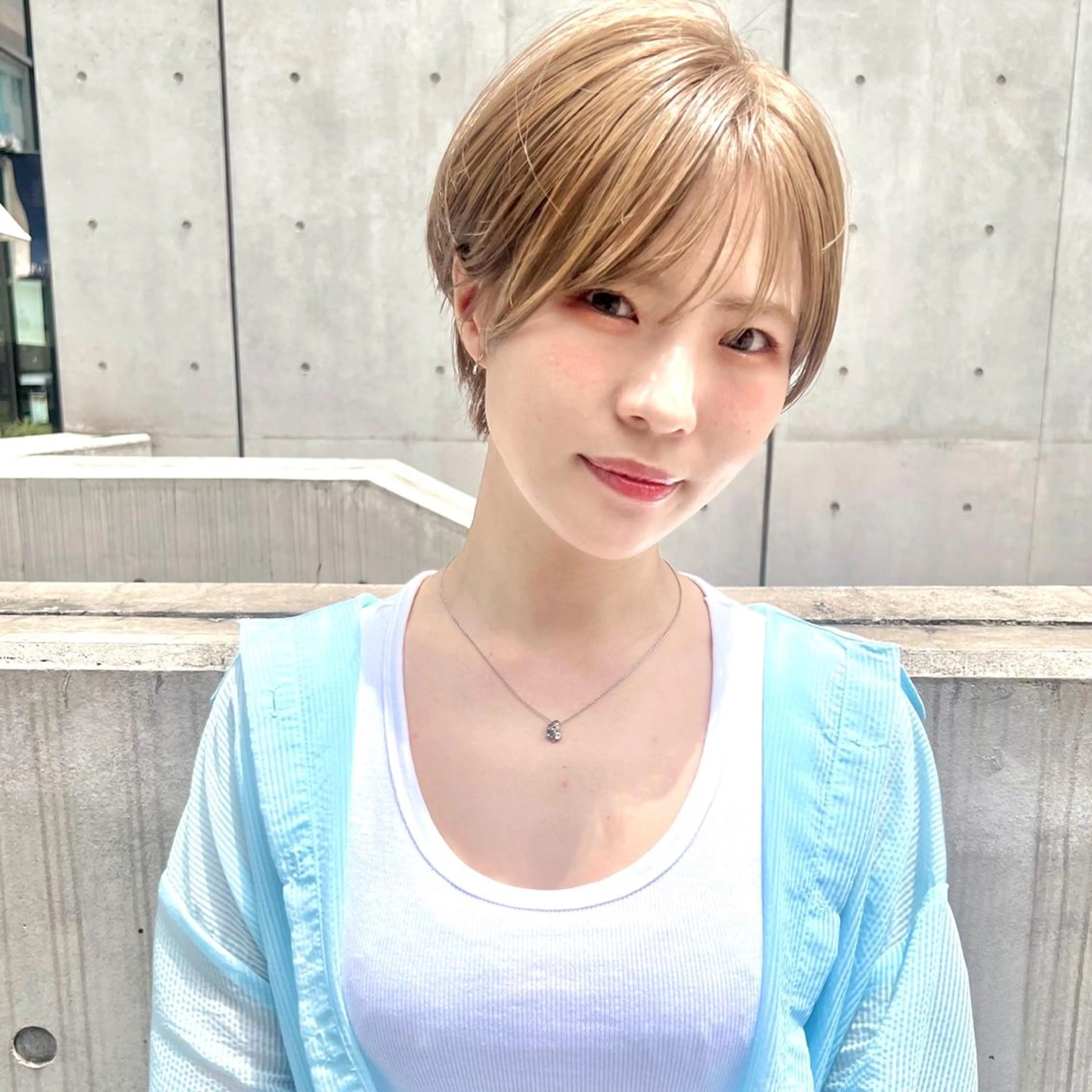 ショート カラー ヘアアレンジ トレンドヘア🩶 艶髪🩶yoshiのヘアスタイル