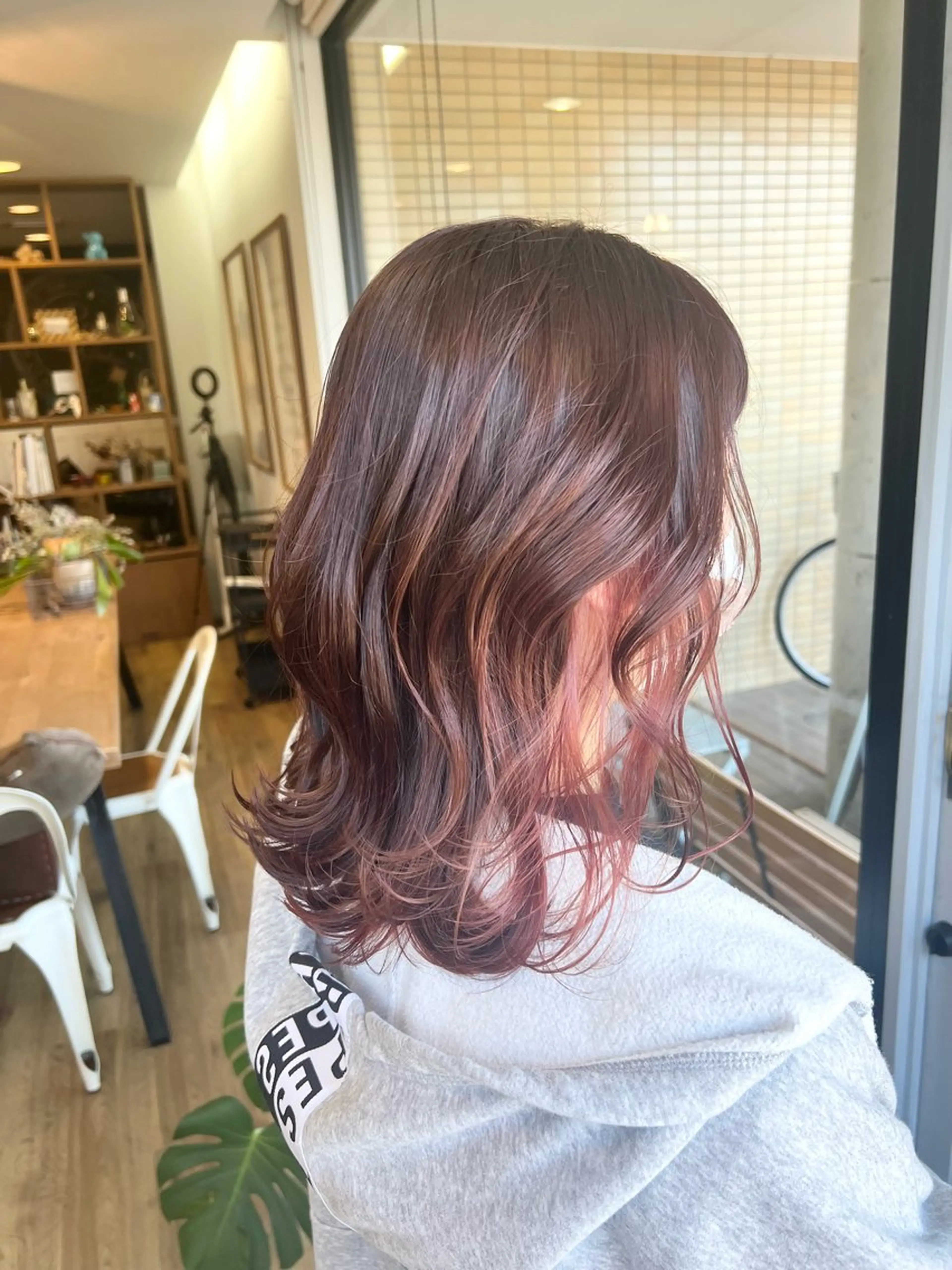 セミロング カラー ピンクカラー ヘアカラー トリートメント 堀 望美のヘアスタイル
