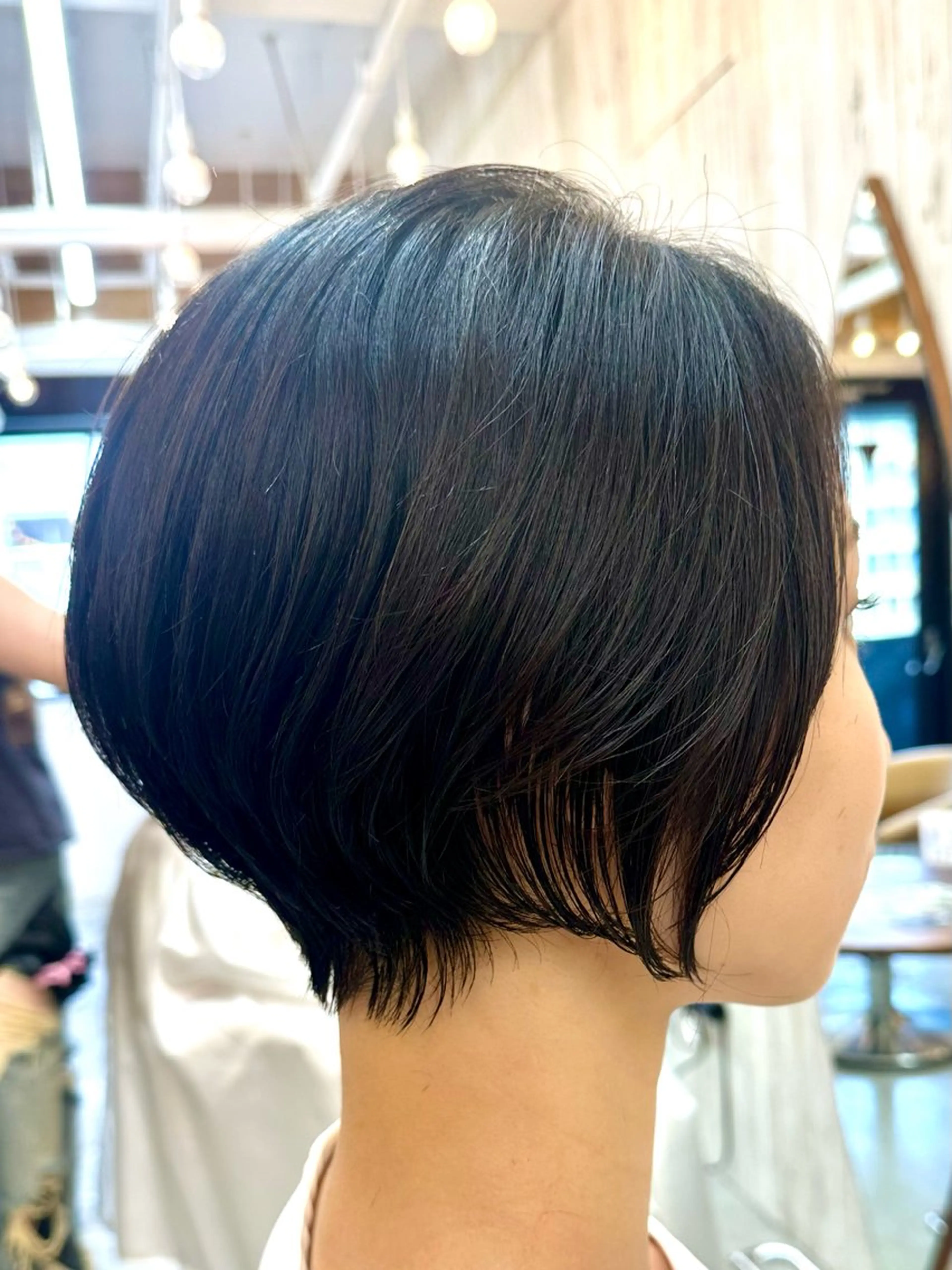 ショート カラー カット ヘアカラー トリートメント 巻ける縮毛矯正✨ ボブ/ショートともきのヘアスタイル