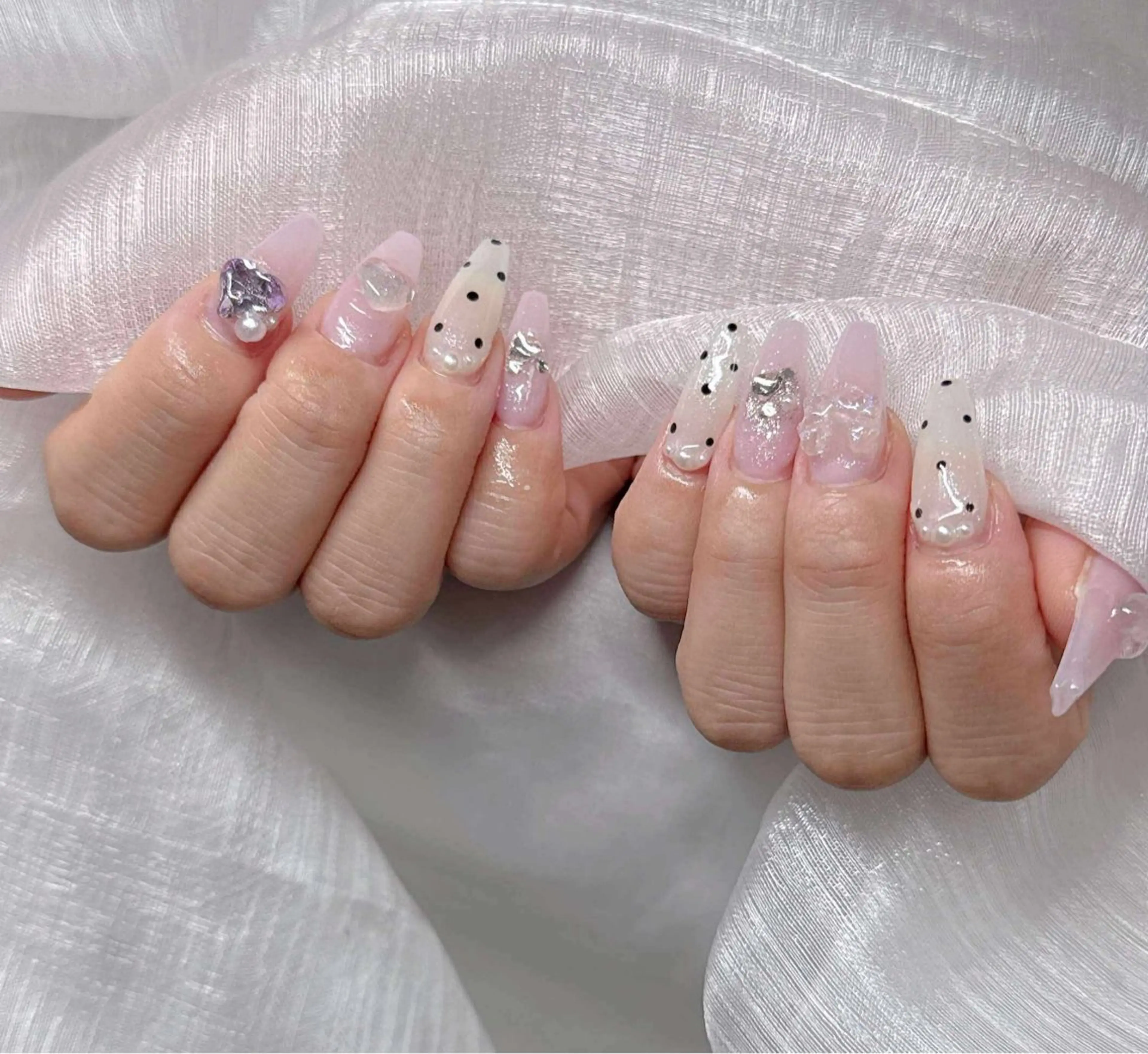 ネイル ハンドネイル Lee Nailsのネイルデザイン