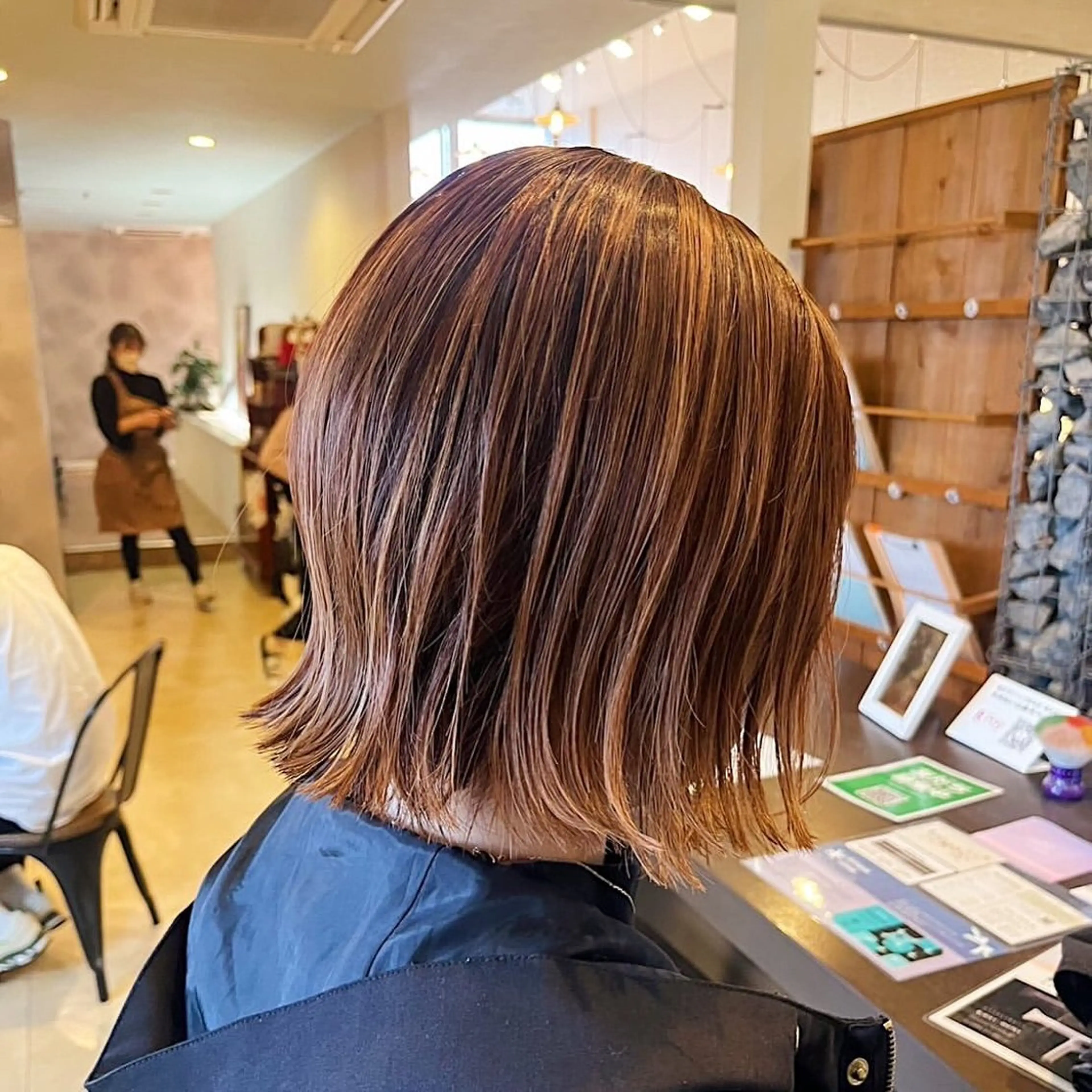 ショート ボブ 外ハネヘア 赤嶺/メンズカット メンズパーマのヘアスタイル