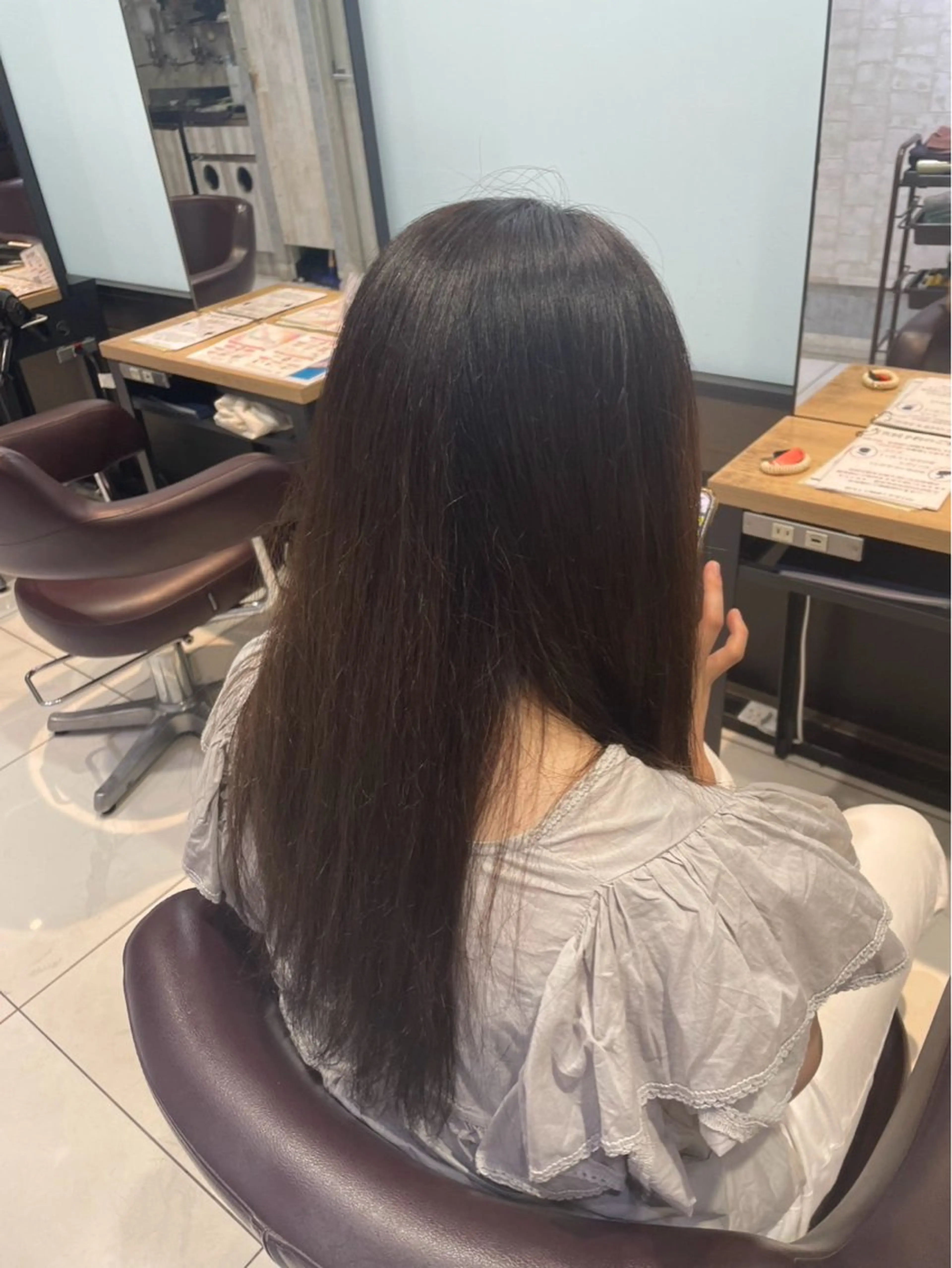 ロング 髪質改善 💠 韓国風うる艶/シオリのヘアスタイル