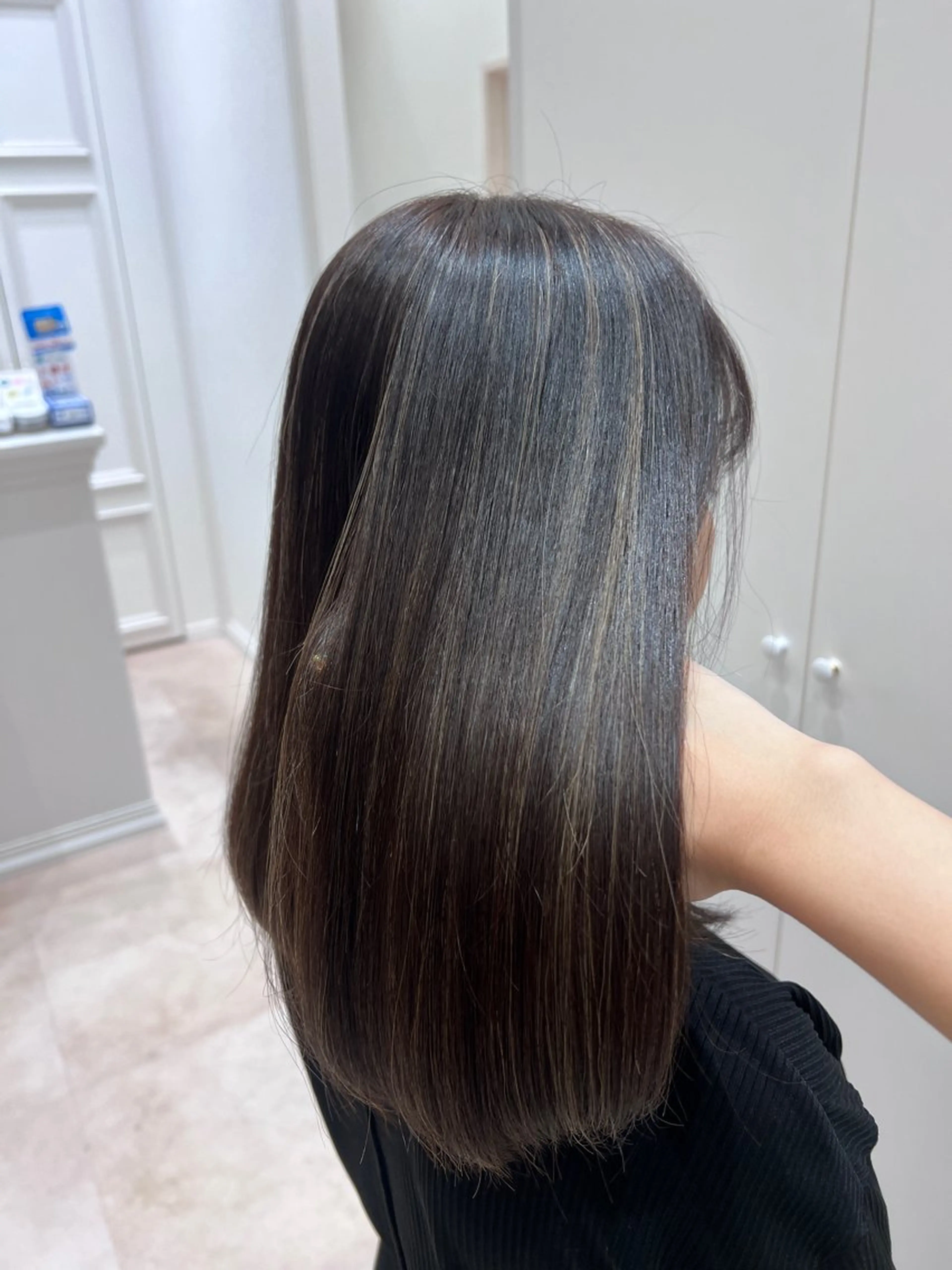 ミディアム FEERIE 晴海店 荒木優菜のヘアスタイル