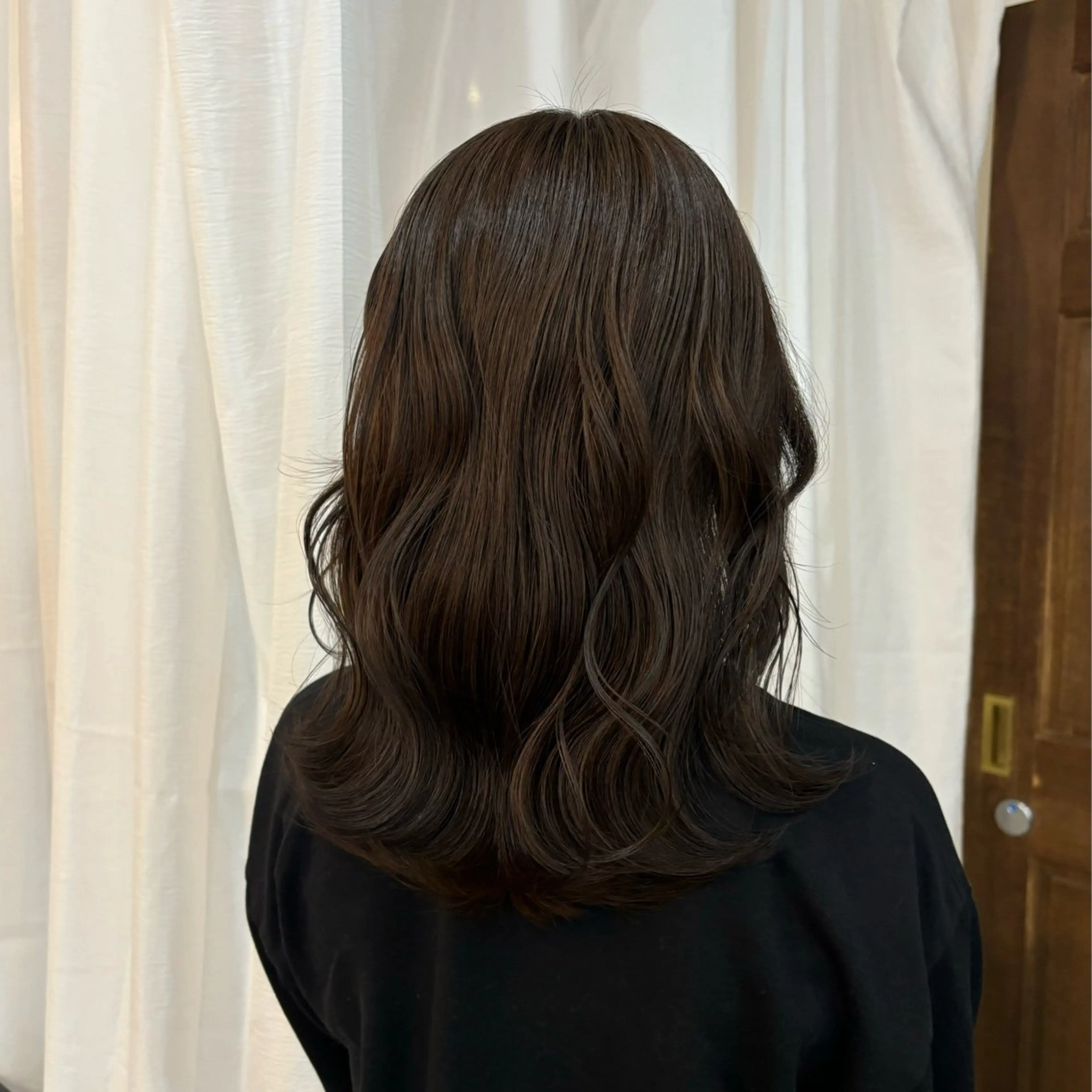 セミロング カット ヘアカラー ゆうめ 透明感カラー /韓国風レイヤーのヘアスタイル