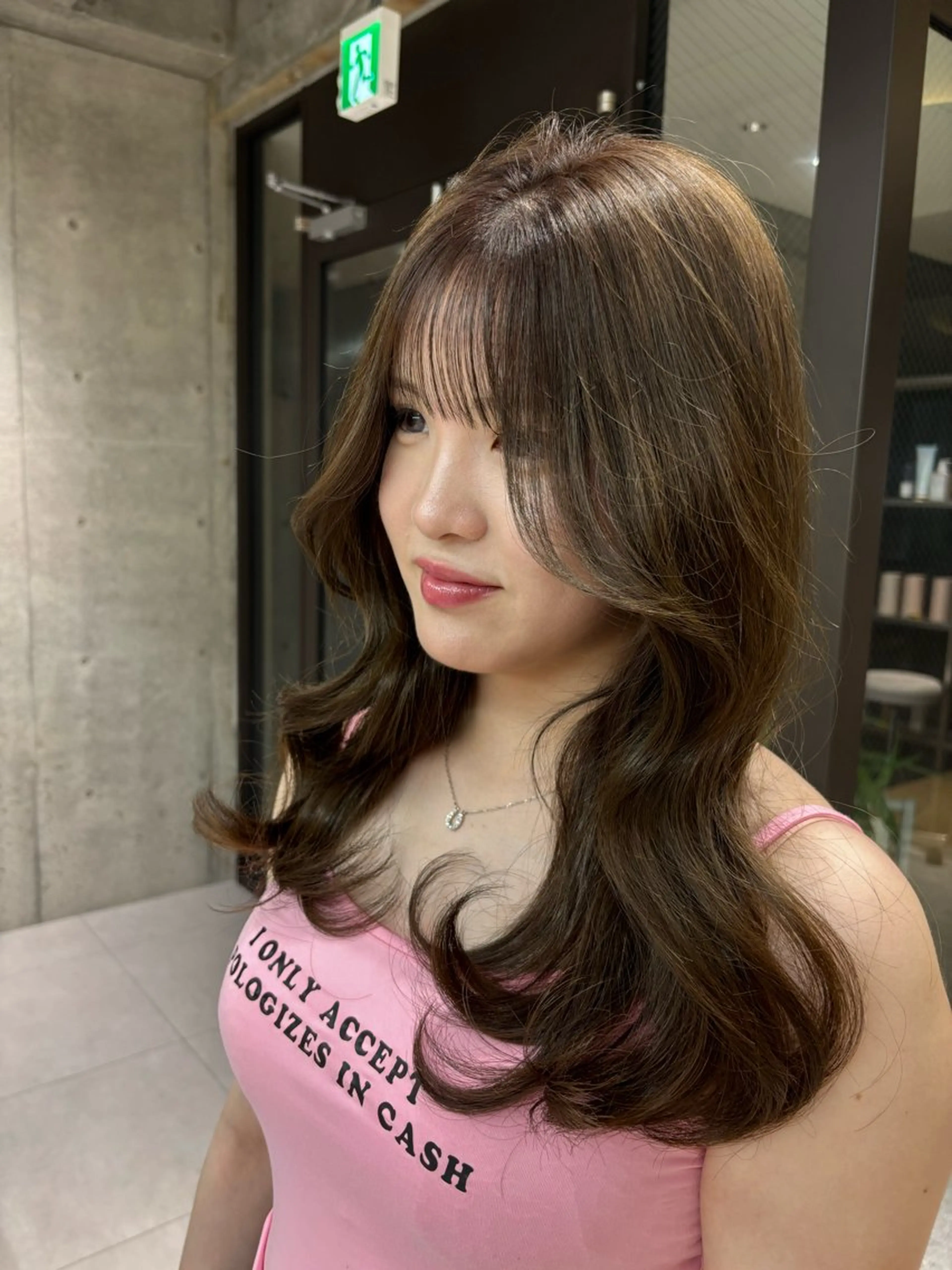 カラー ブラウンカラー ダブルカラー ハイトーンカラー Lond Melia所属・あいり／艶髪 、透明感カラー🩶のヘアスタイル