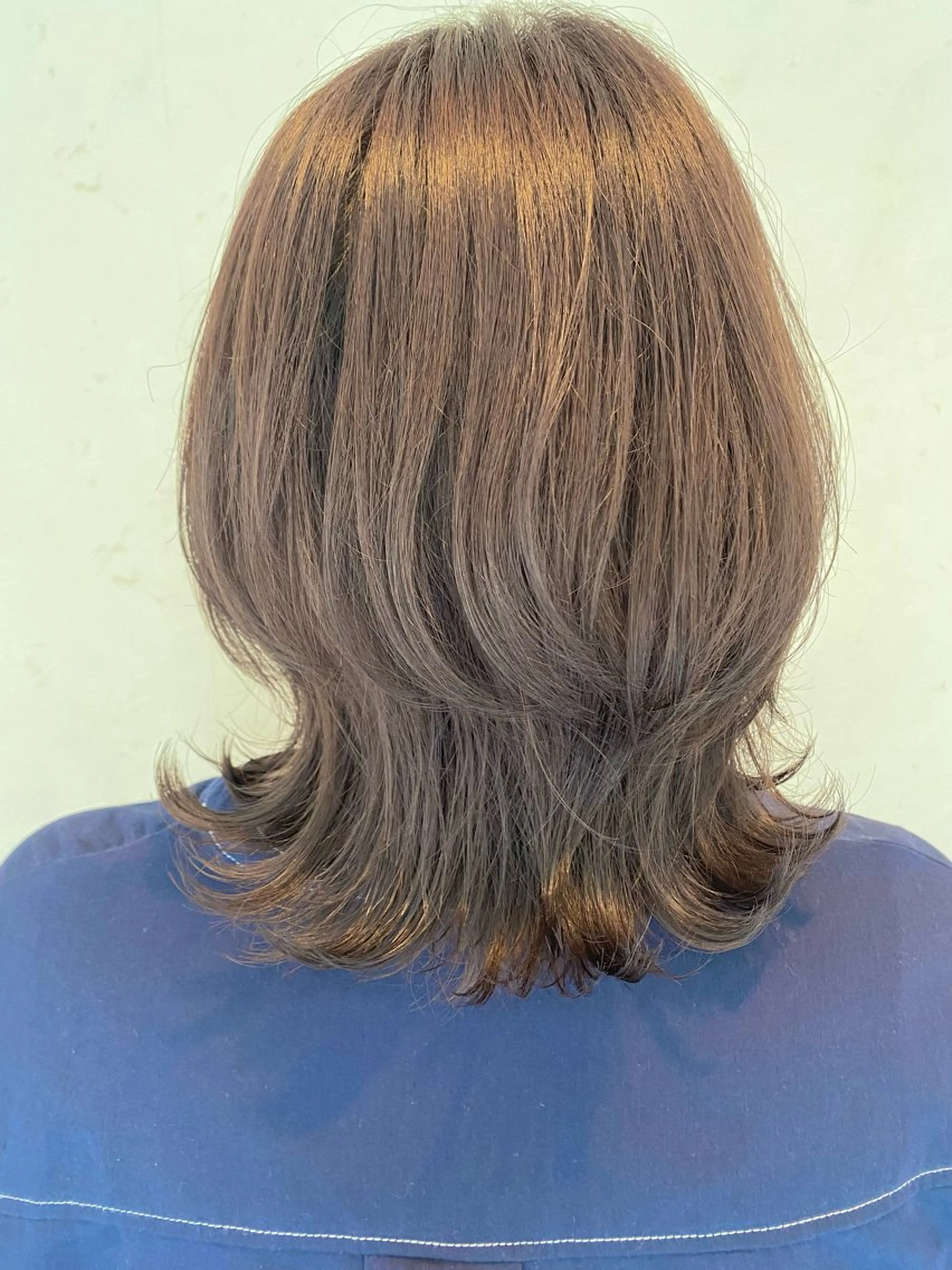 ミディアム カラー 伊藤 さやかのヘアスタイル