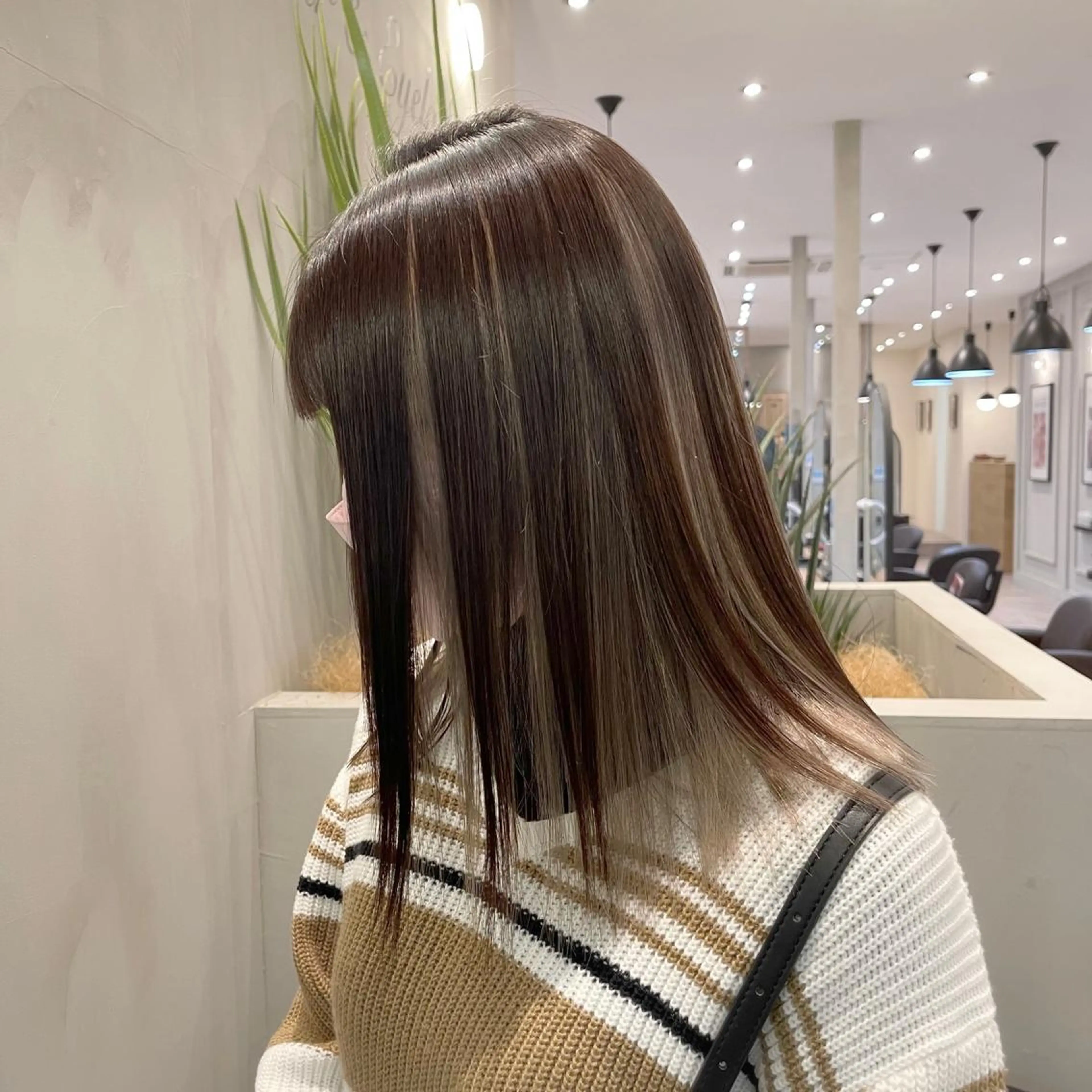 ミディアム カラー バレイヤージュ デザインカラー ハイライトカラー 外国人風カラー ハイライト アンドウ ユウ/ レイヤーカット/韓国のヘアスタイル