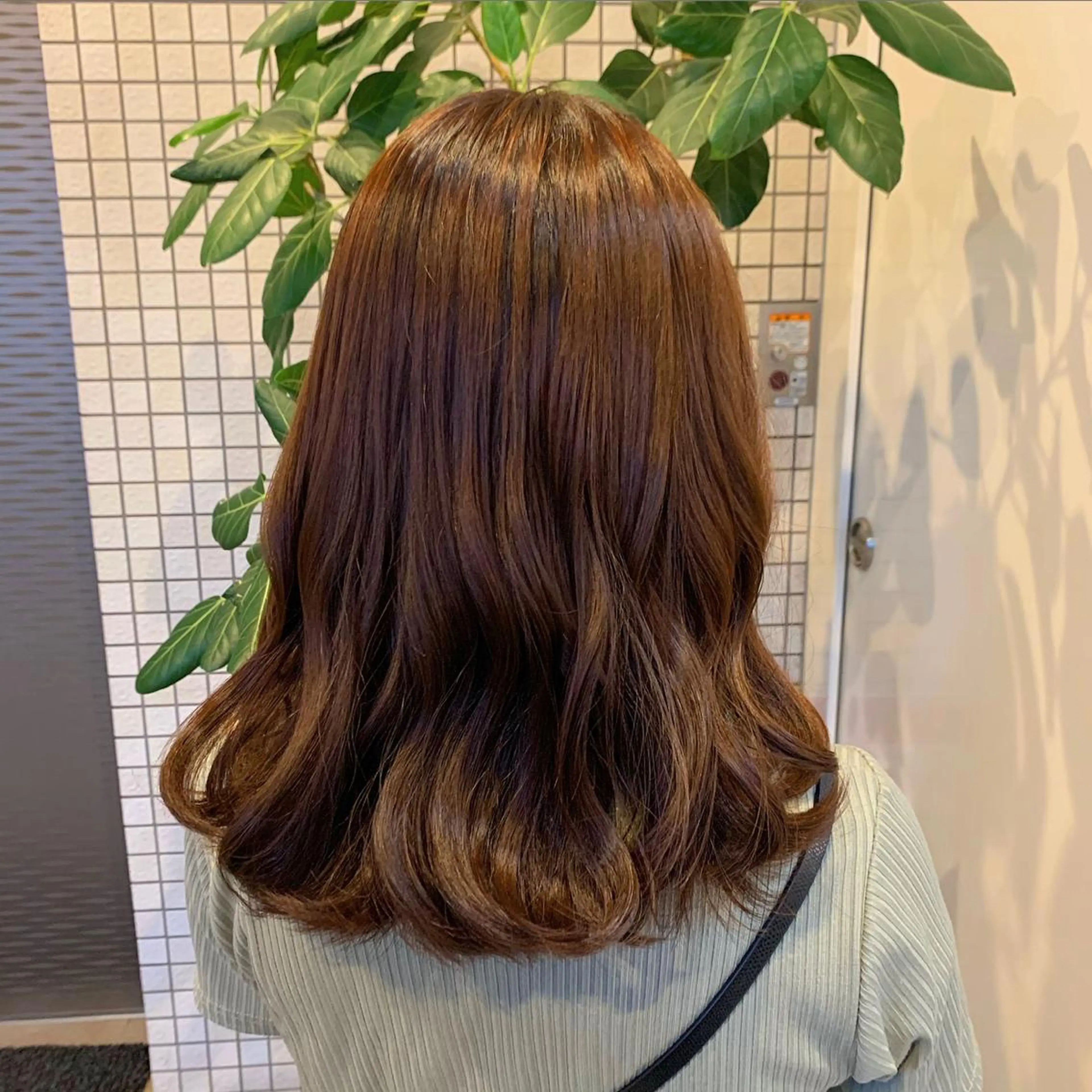 ミディアム カラー ブラウンカラー オレンジ オレンジブラウン うえの ももねのヘアスタイル