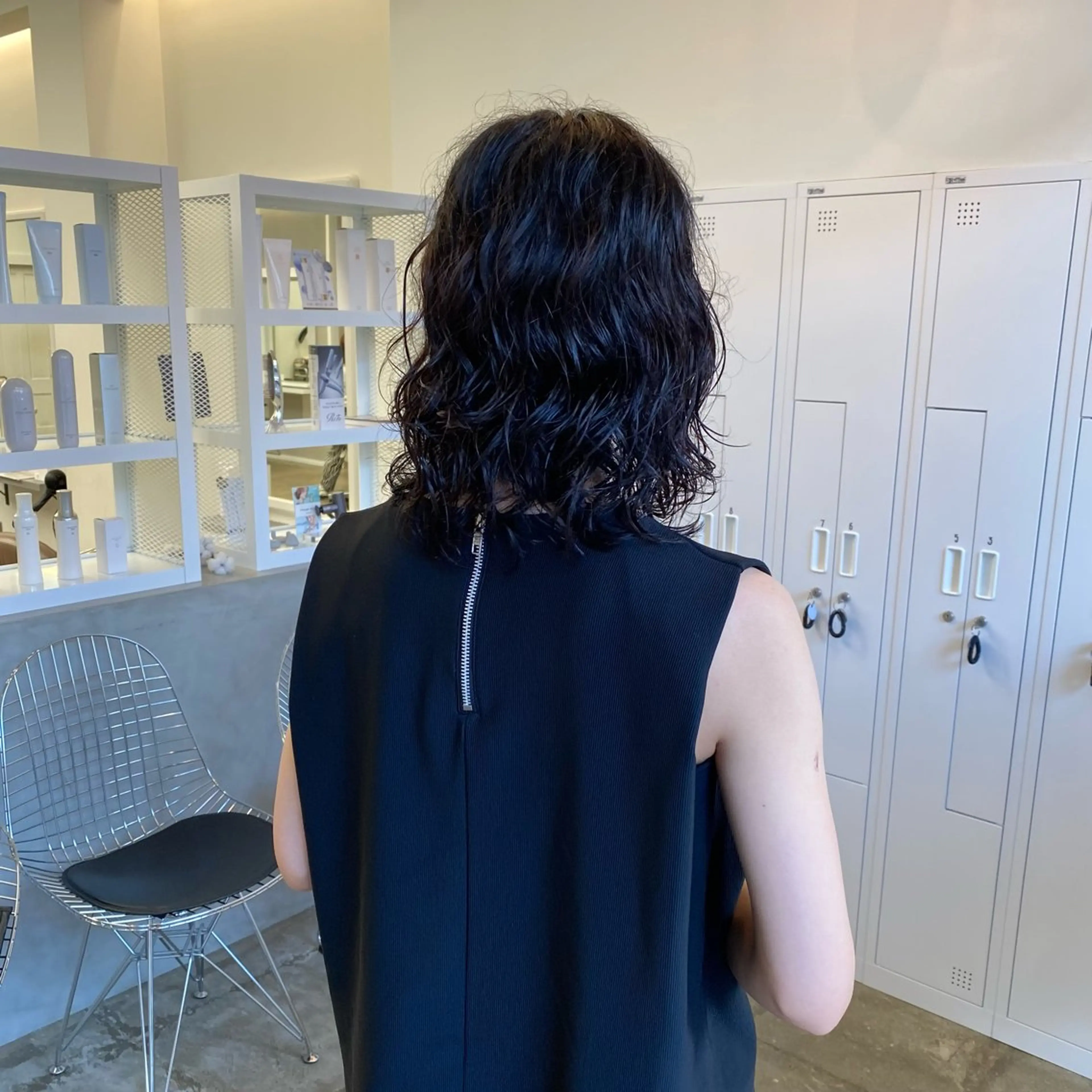 ミディアム ミディアムレイヤー ミディアムパーマ レイヤーカット カット パーマ サトウ リョウのヘアスタイル