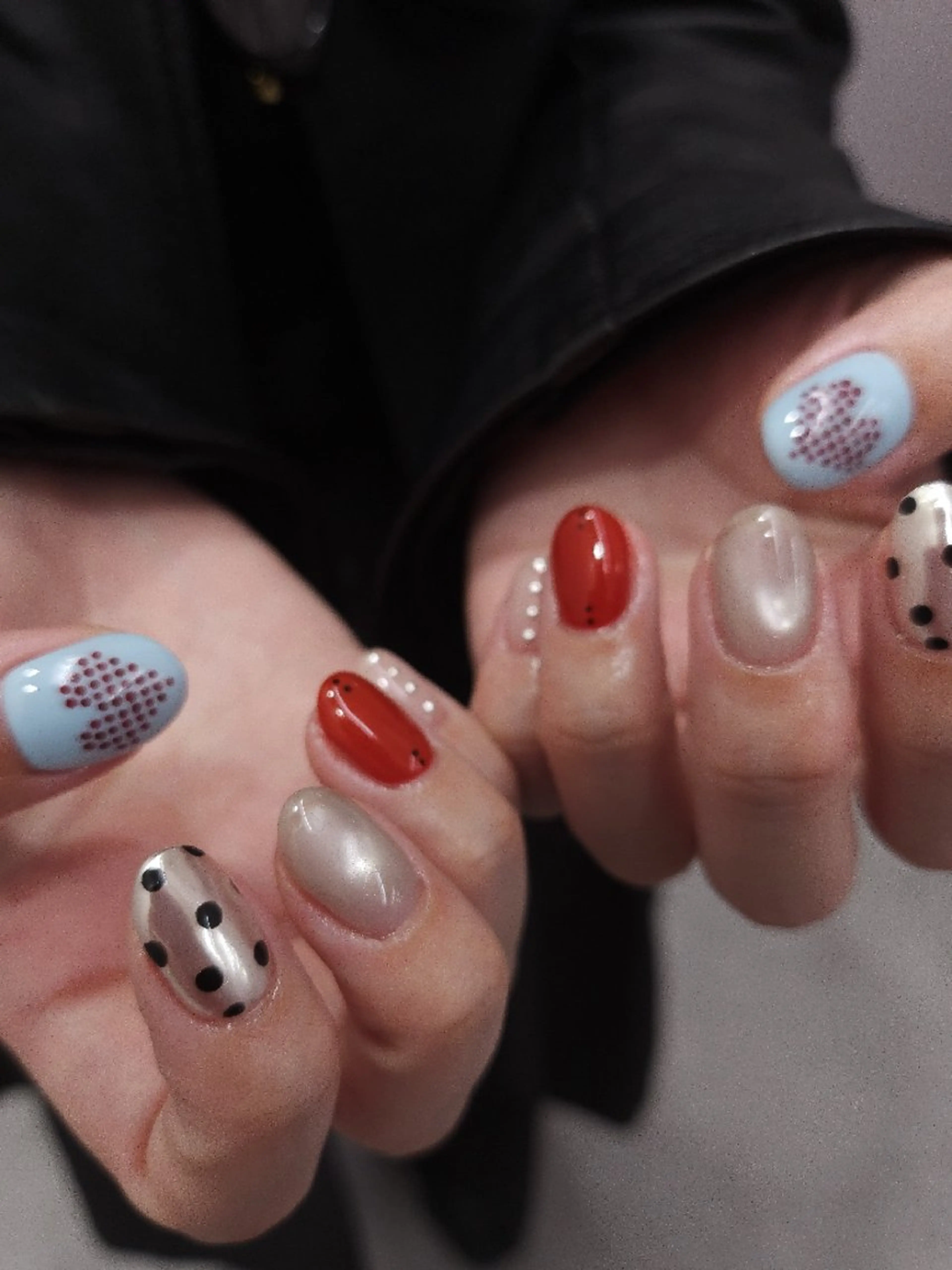 ネイル ドット ジェルネイル 持ち込み パラジェル 冬ネイル puku nail 🌼kazu🌼のネイルデザイン