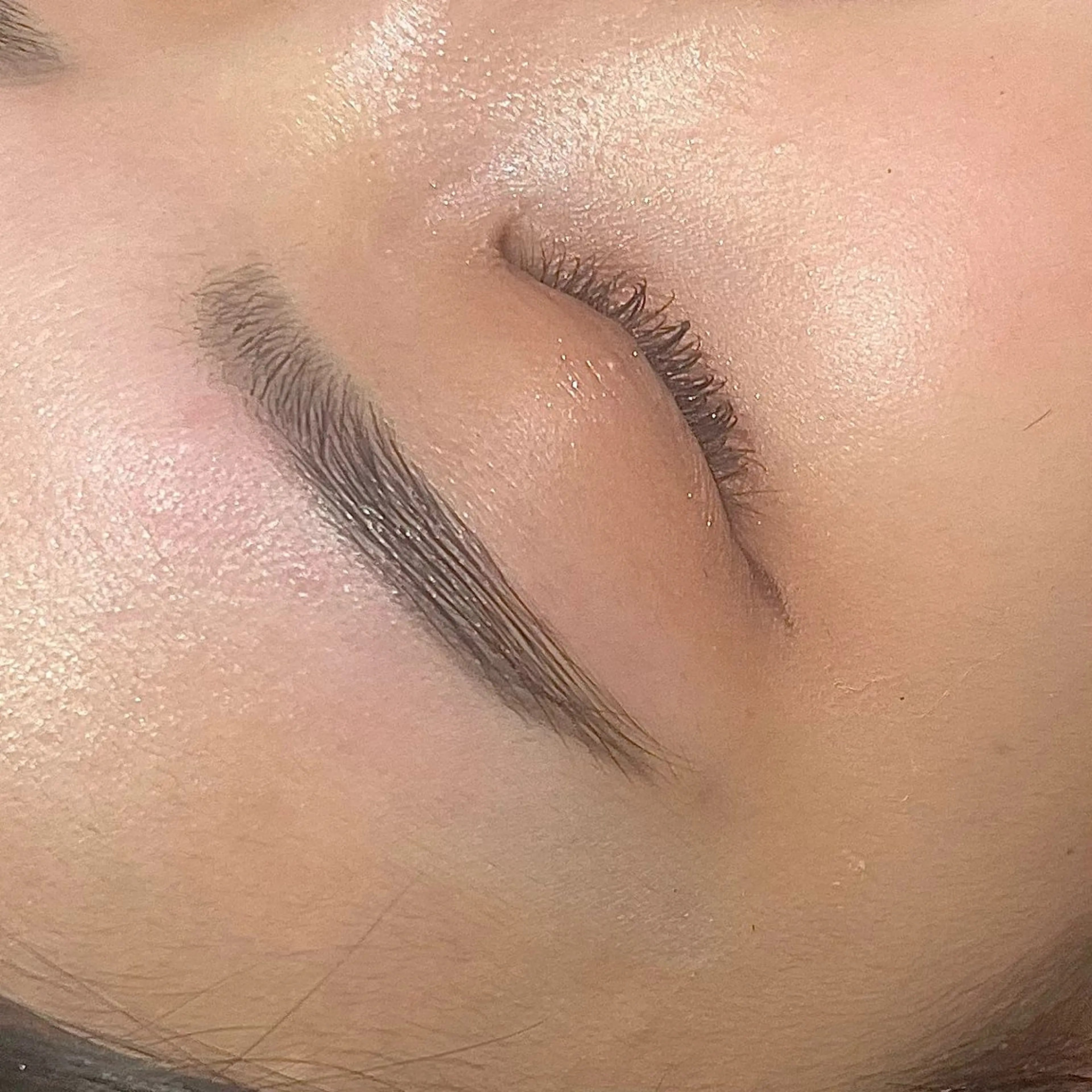 アイブロウ 韓国束感まつげ｜ MANAMI🧸のマツエク・マツパデザイン