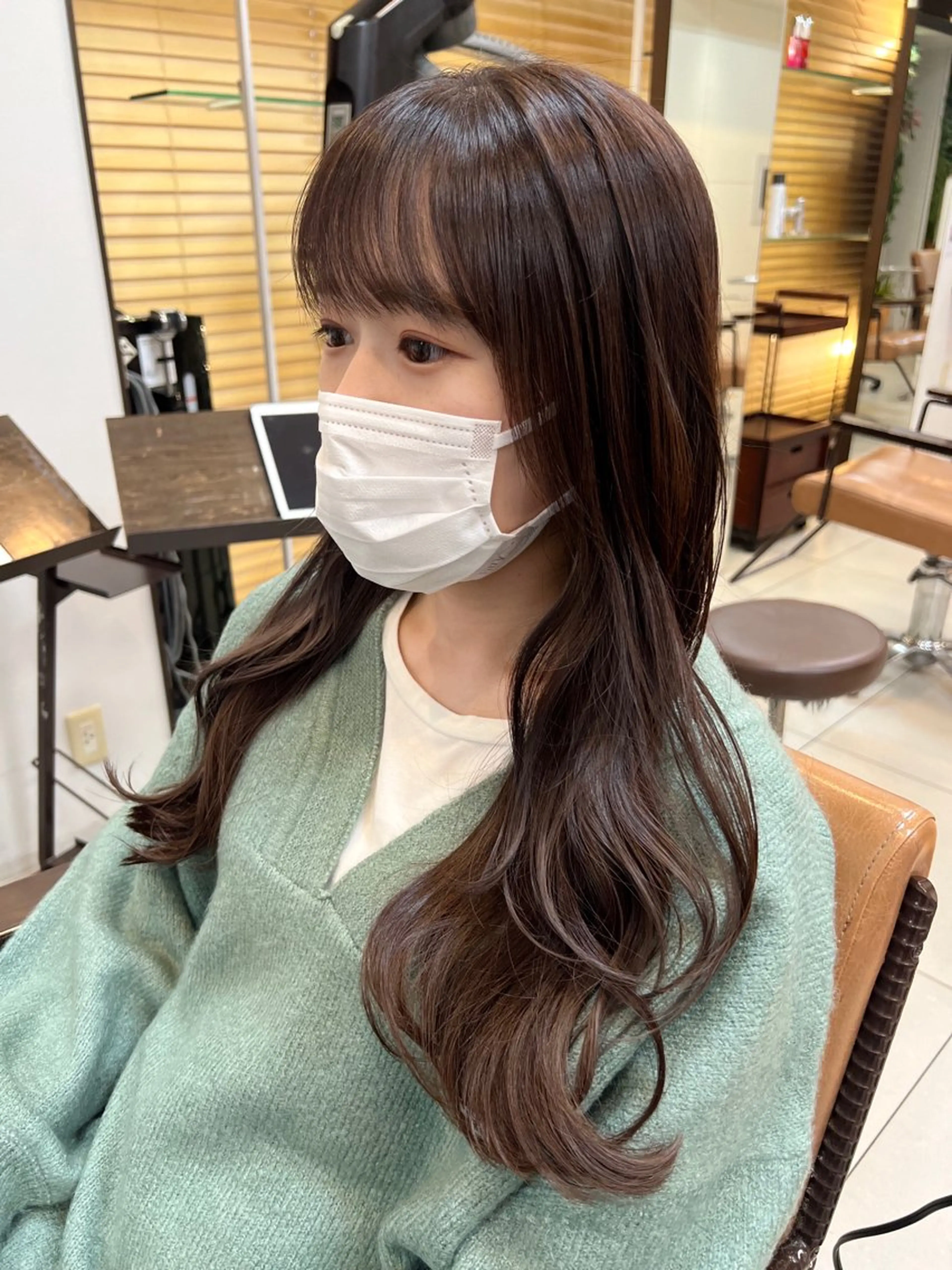 セミロング カラー アッシュ アッシュブラウン ブラウンカラー レイヤーカット カット ヘアカラー トリートメント 頭皮×髪質改善 透明感カラー💎中村のヘアスタイル