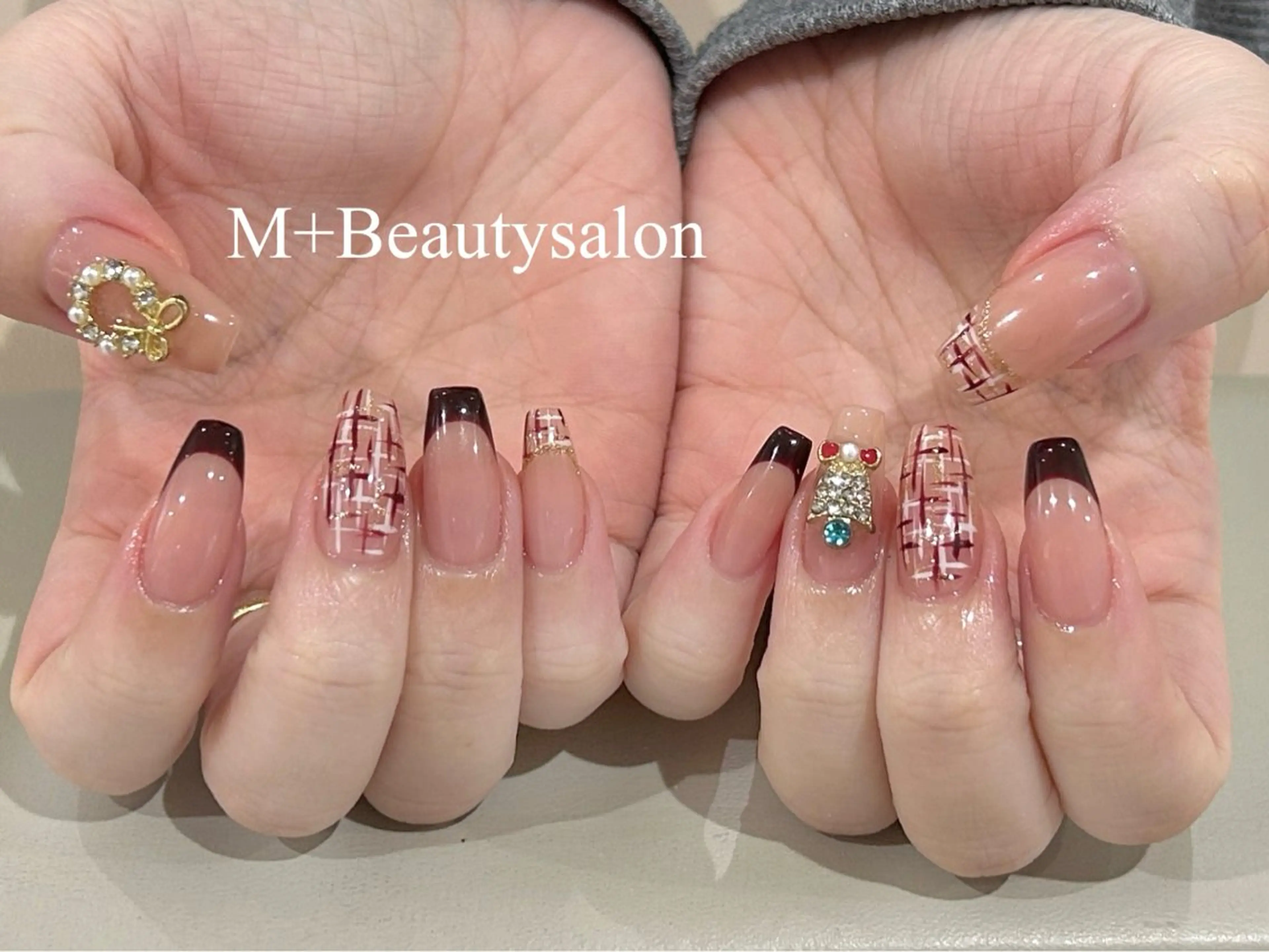 ネイル M+  Beauty Salonのネイルデザイン