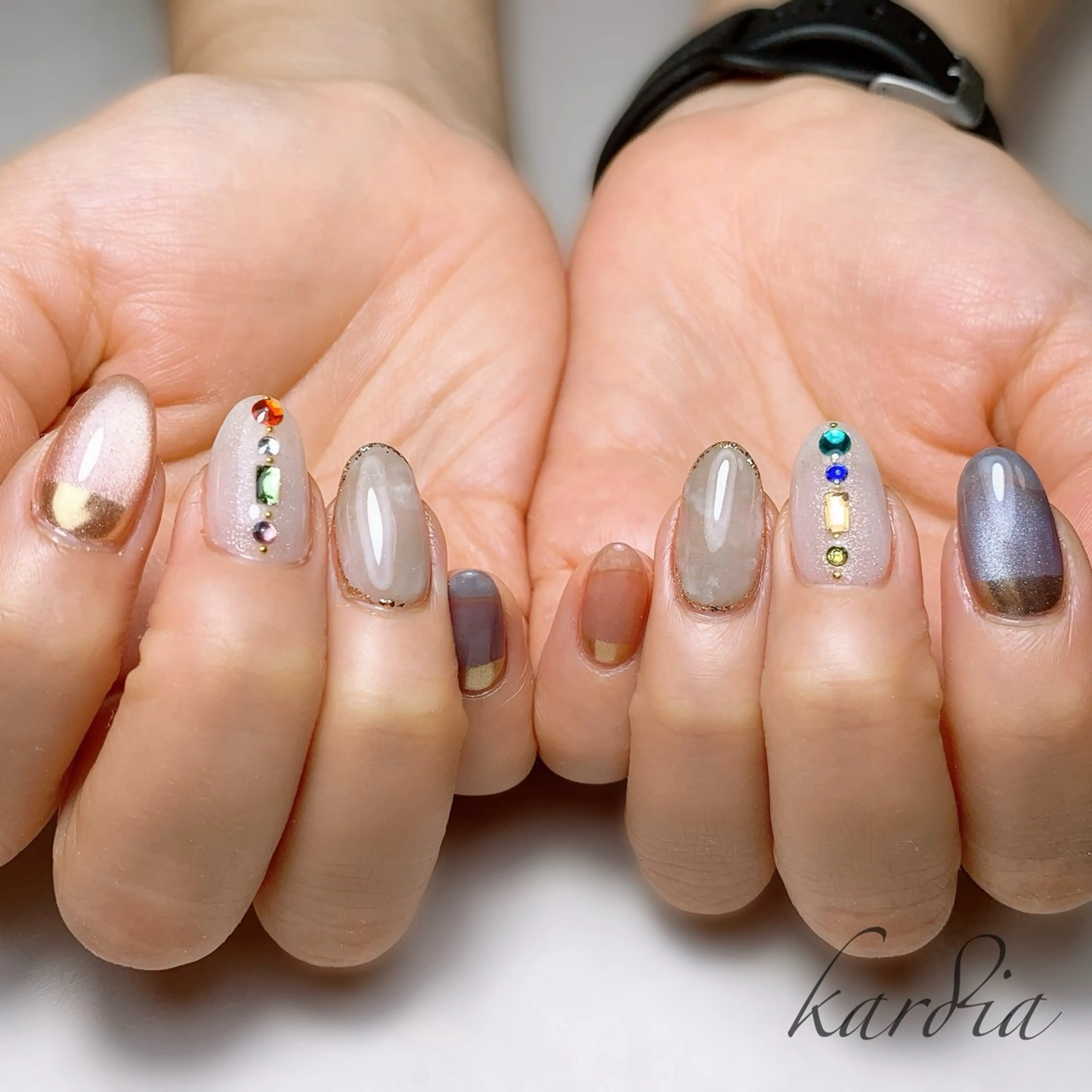 ネイル καρδιά -ｶﾙﾃﾞｨｱ-のネイルデザイン