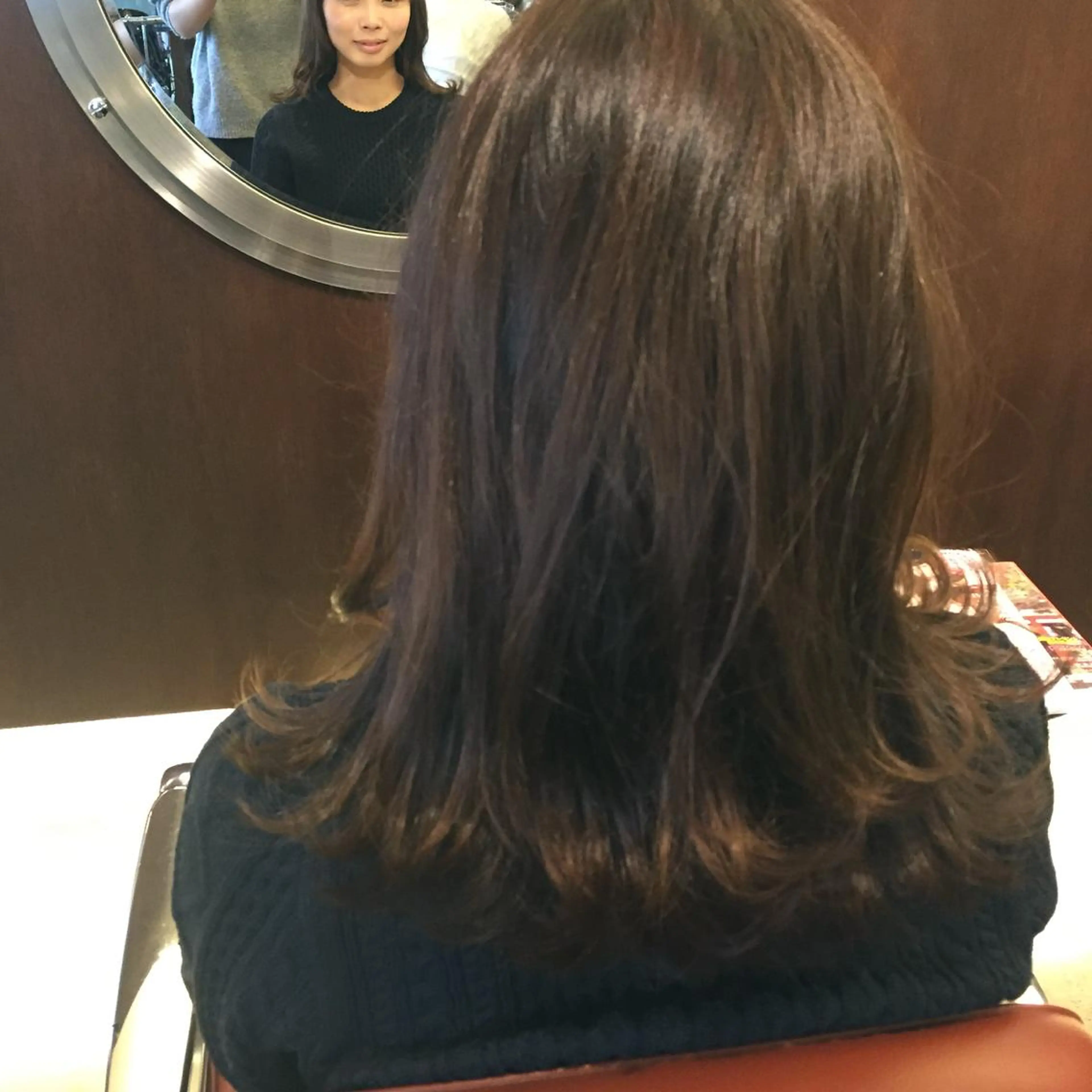 セミロング 356所属・髪質改善/艶髪/ 木山ゆかりのヘアスタイル