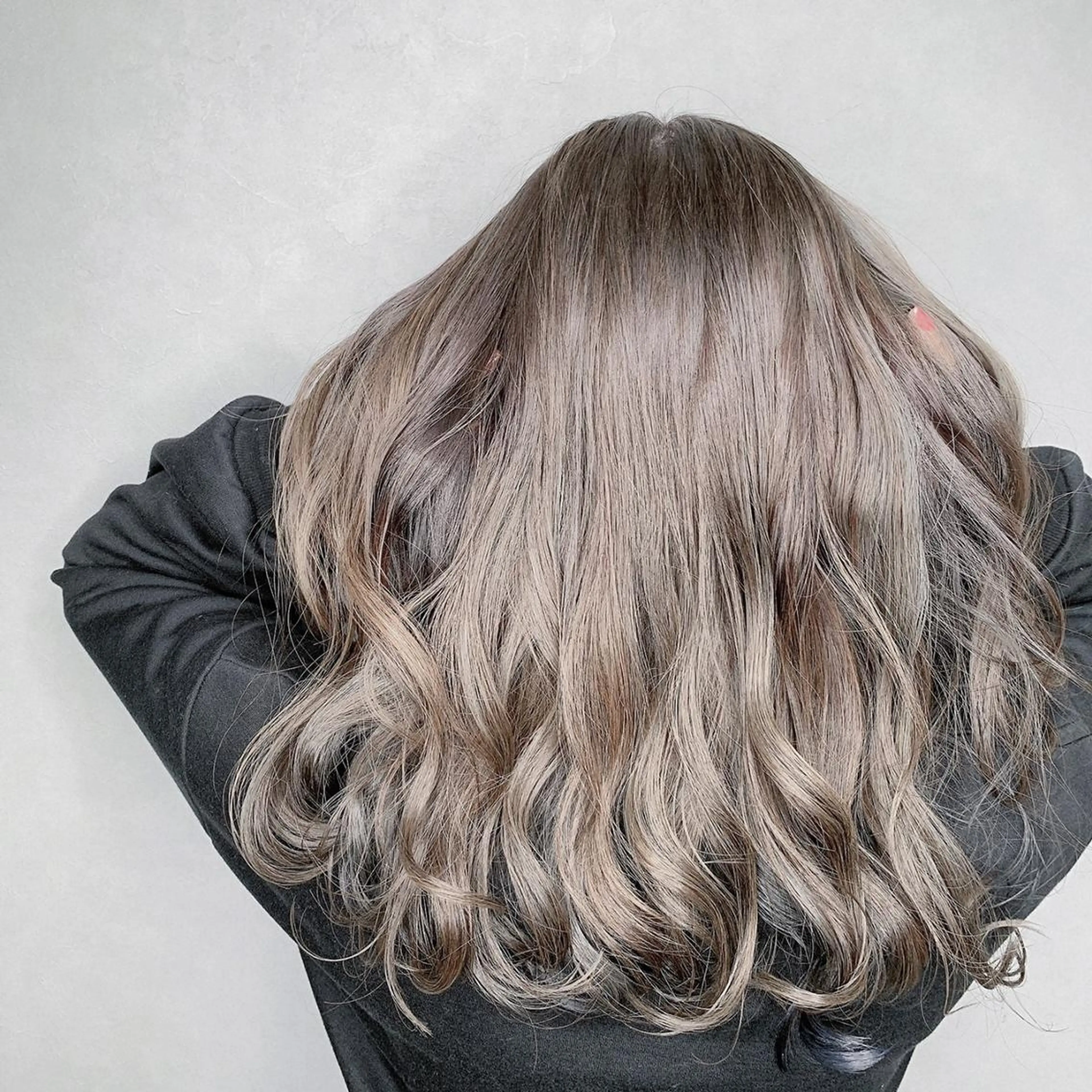 ロング カラー パーマ ヘアアレンジ 学生 ヘアカラー トリートメント 新宿駅近♡友達とOK 🦋W -ワット -のヘアスタイル