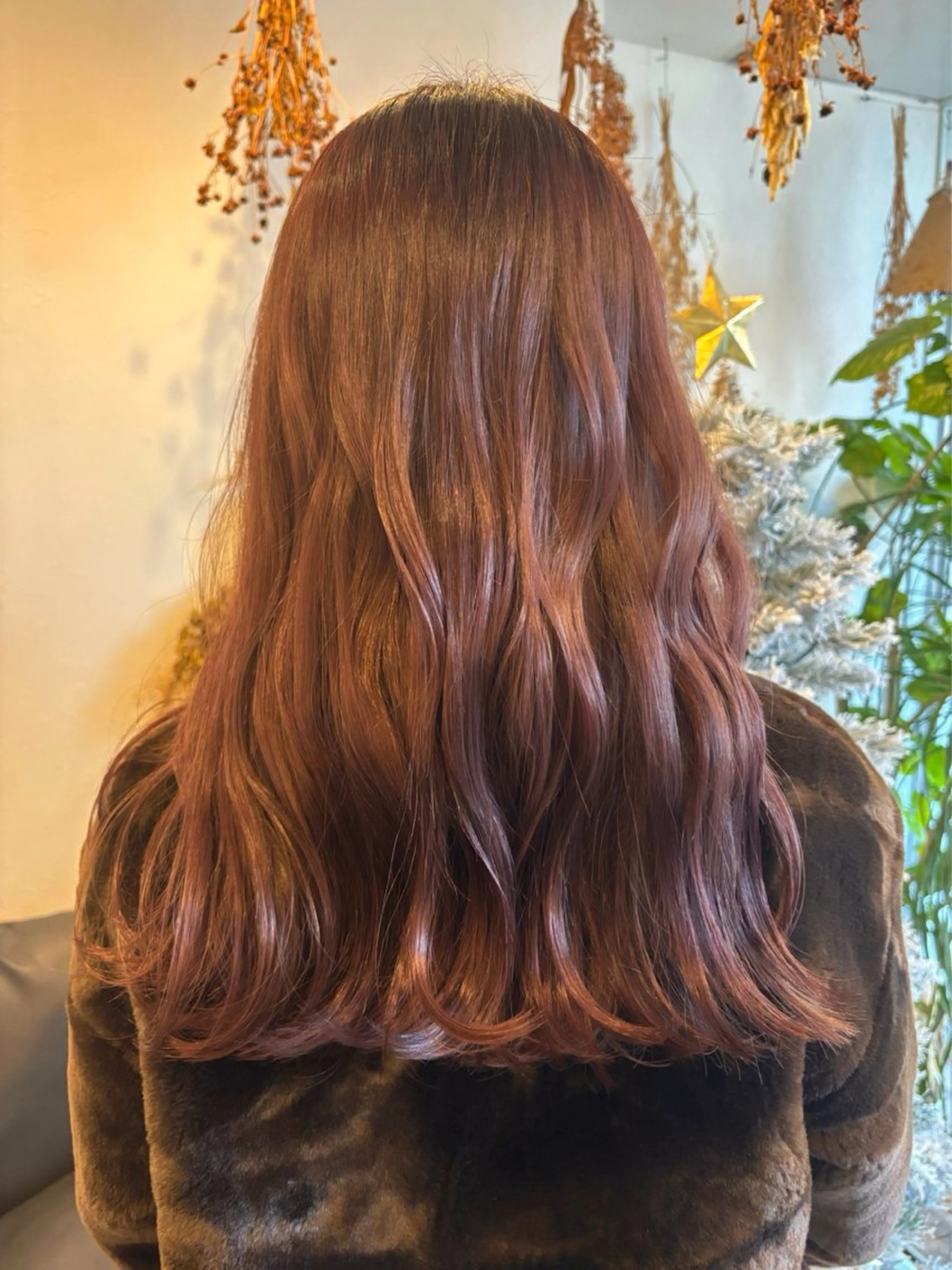 ロング カラー ブラウンカラー ピンクカラー ピンクブラウン カット botan🪷☆*。 レ ナのヘアスタイル