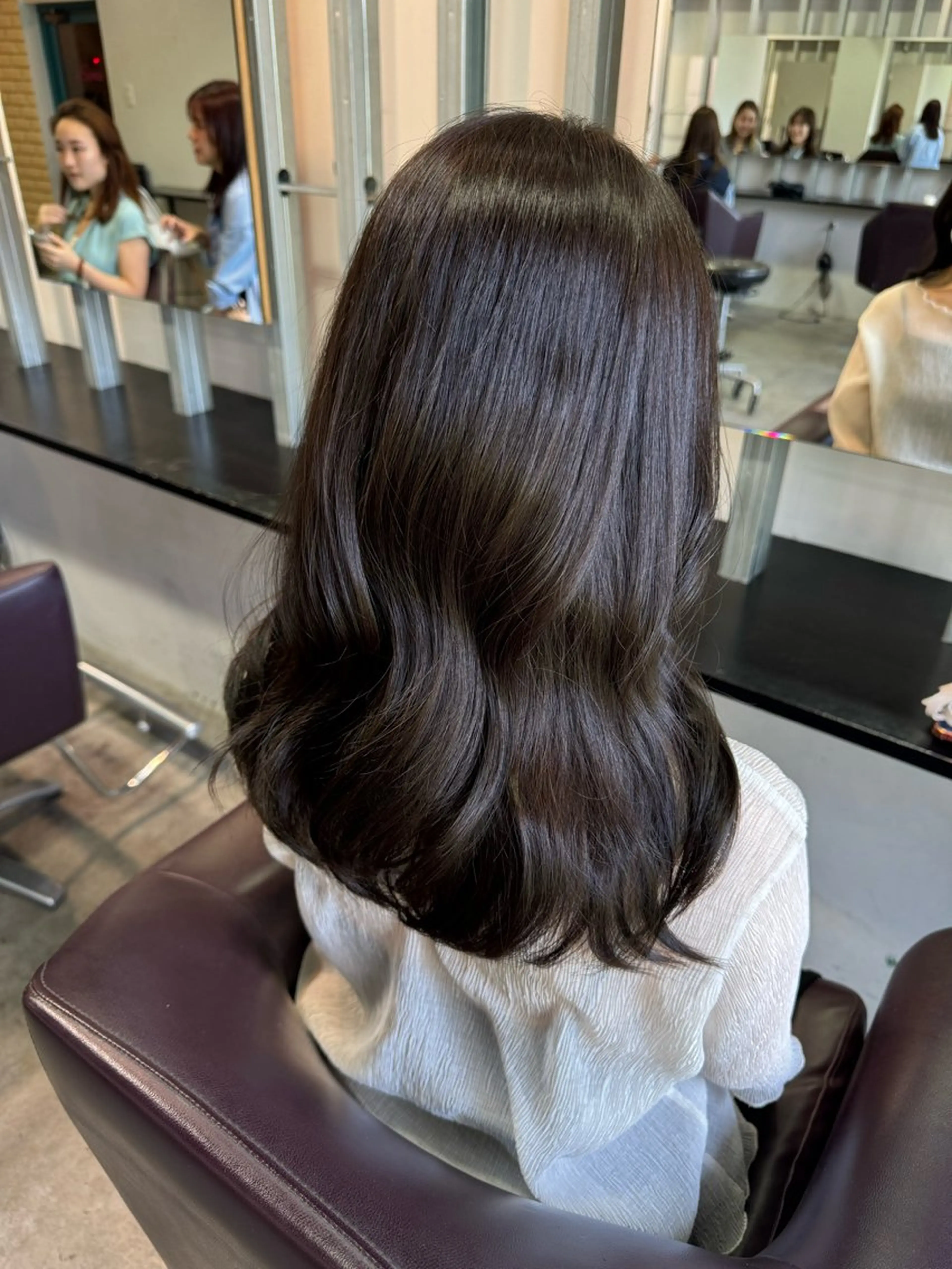 セミロング カラー グレージュ ベージュ透明感カラー 🫧AYUMI🫧のヘアスタイル