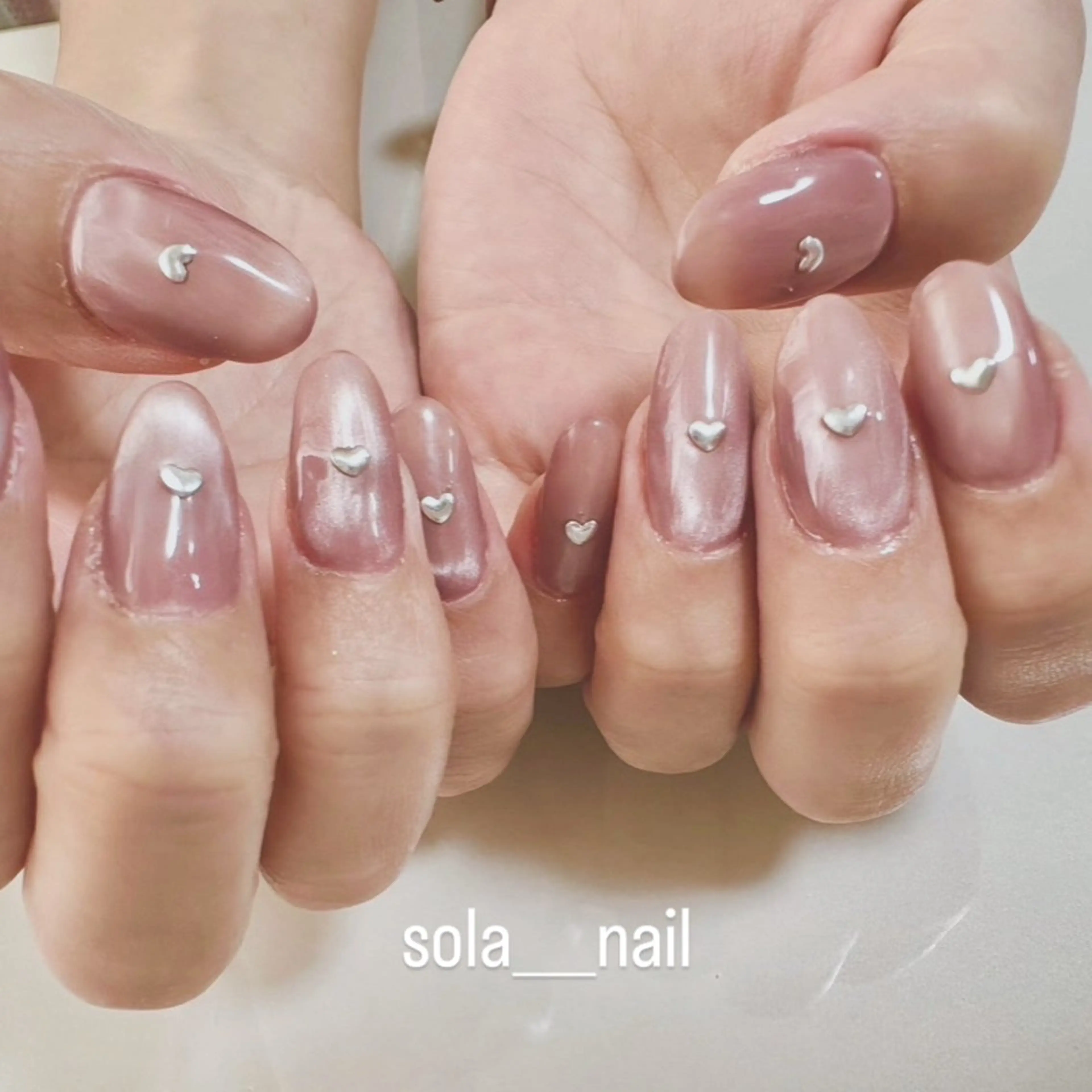 ネイル ハート ピンク ピンクベージュ シルバー sola nailのネイルデザイン