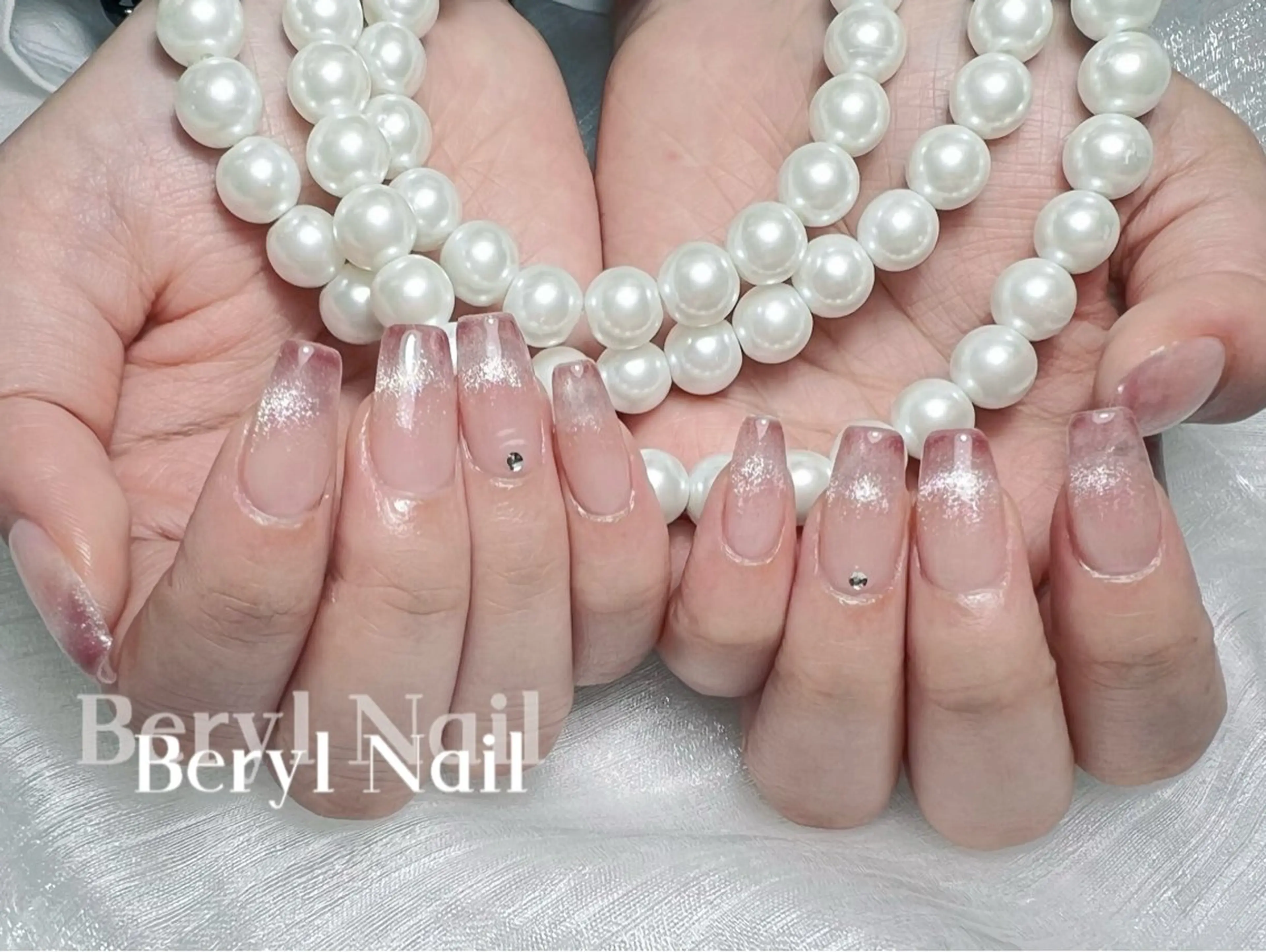 ミディアム ハンドネイル Beryl Nail所属・Beryl Nail 新大久保のネイルデザイン