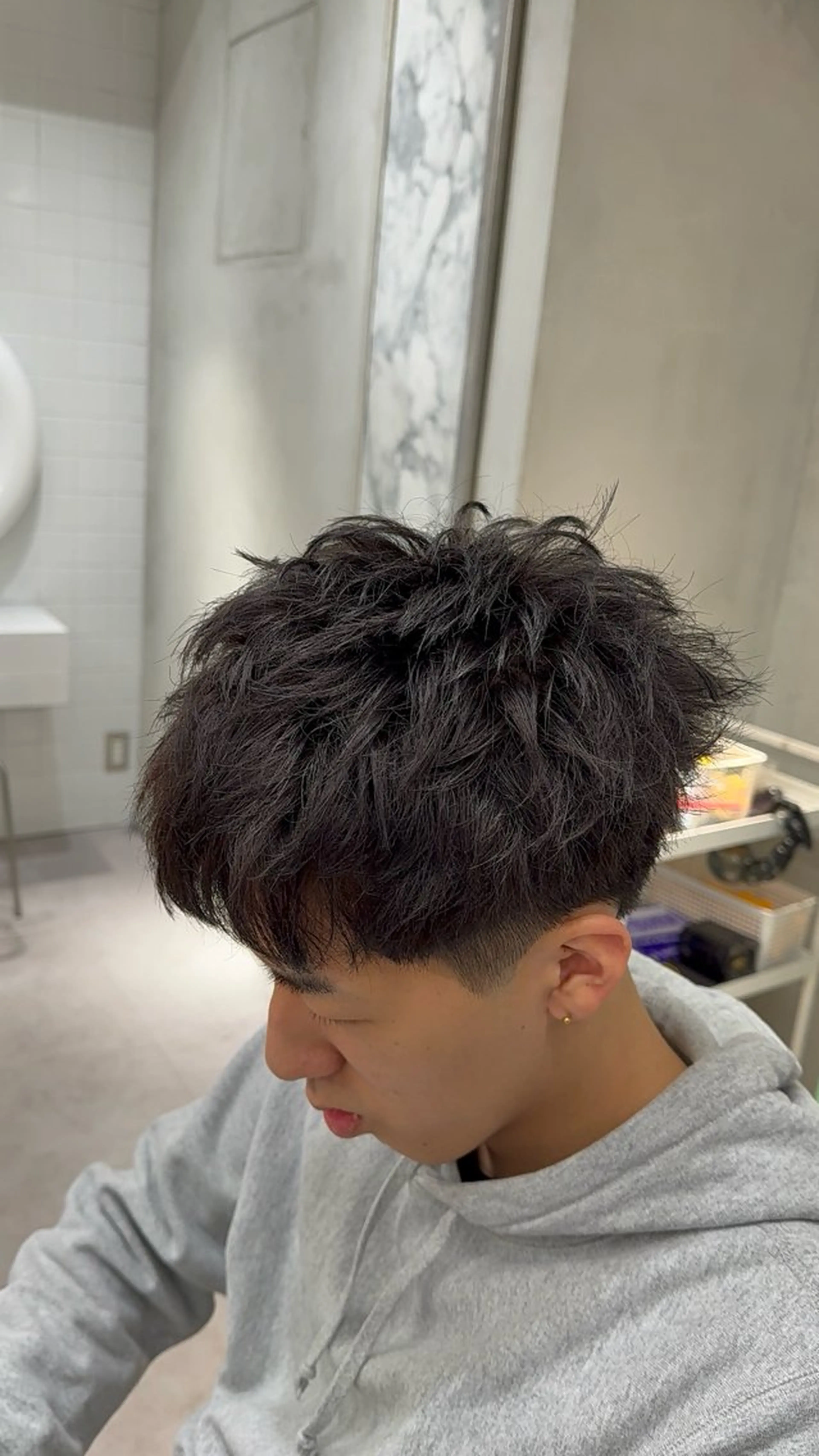 ショート メンズ センターパート メンズパーマ ショートヘア MEN’S SALON HAVANA所属・渋谷/フェード /メンズパーマ/千尋のヘアスタイル