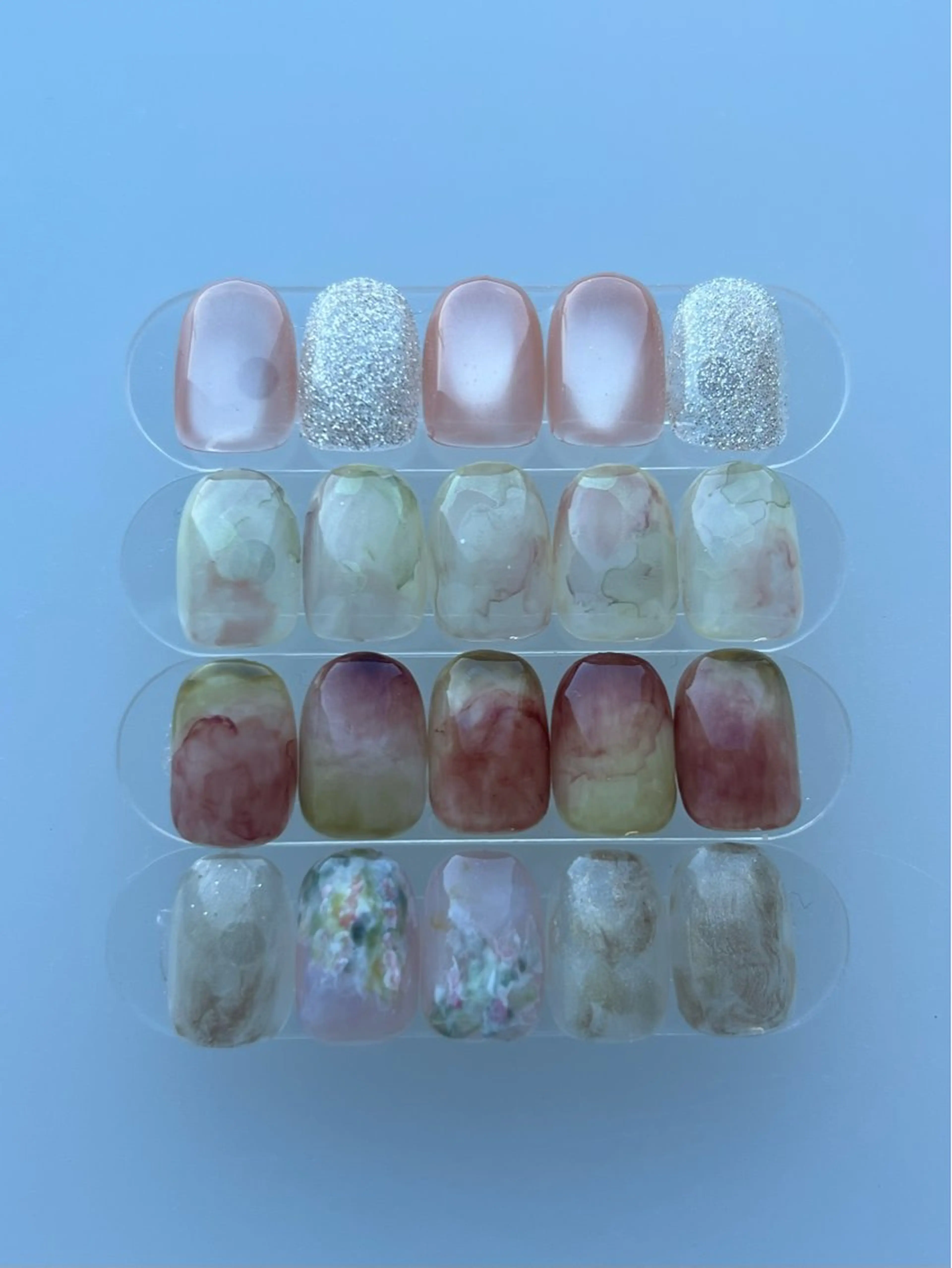 ネイル ニュアンスネイル . Kanaのネイルデザイン