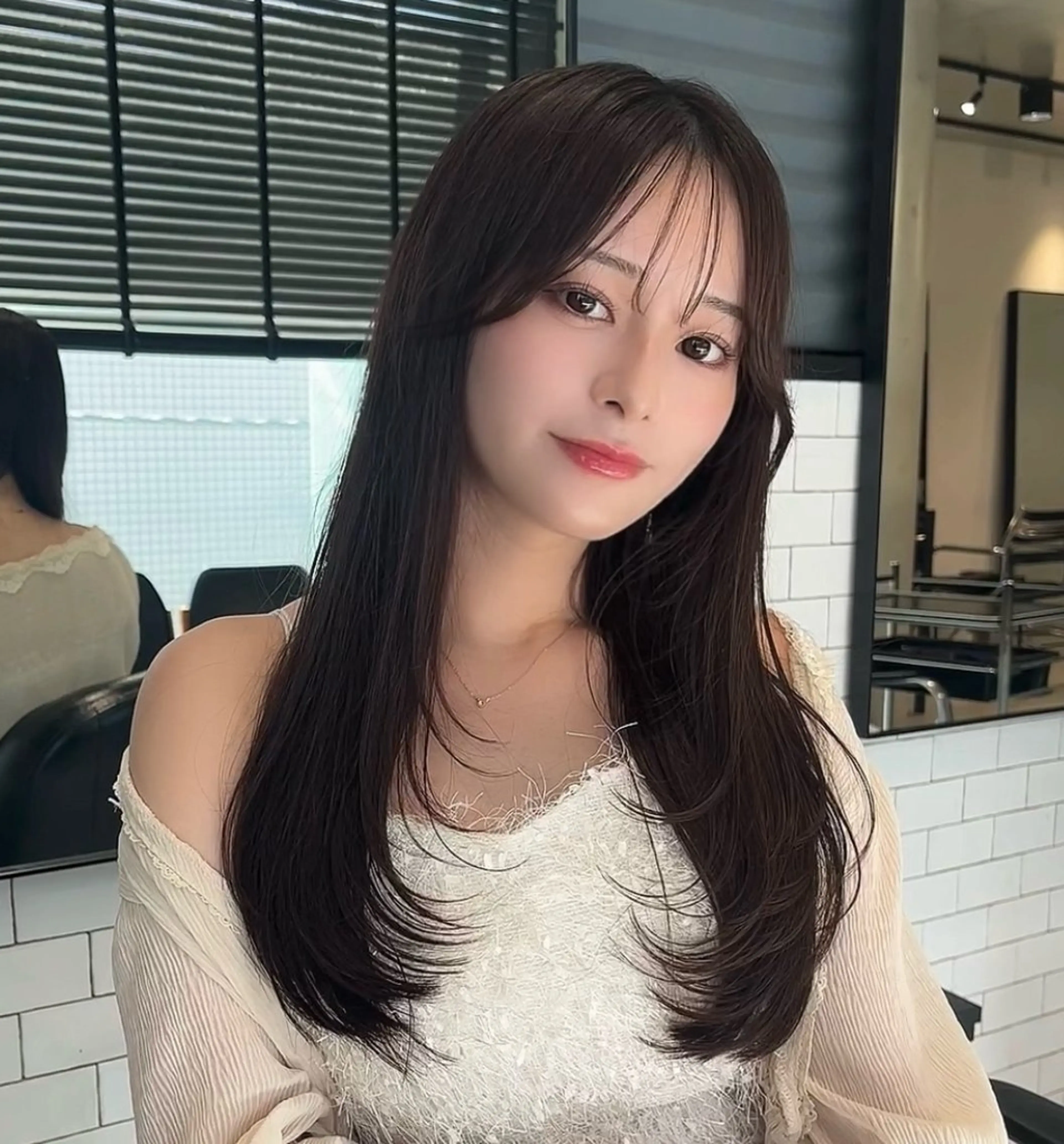 セミロング カラー カット ヘアカラー トリートメント 🌫️大人韓国ヘア 🌫️naoyaのヘアスタイル