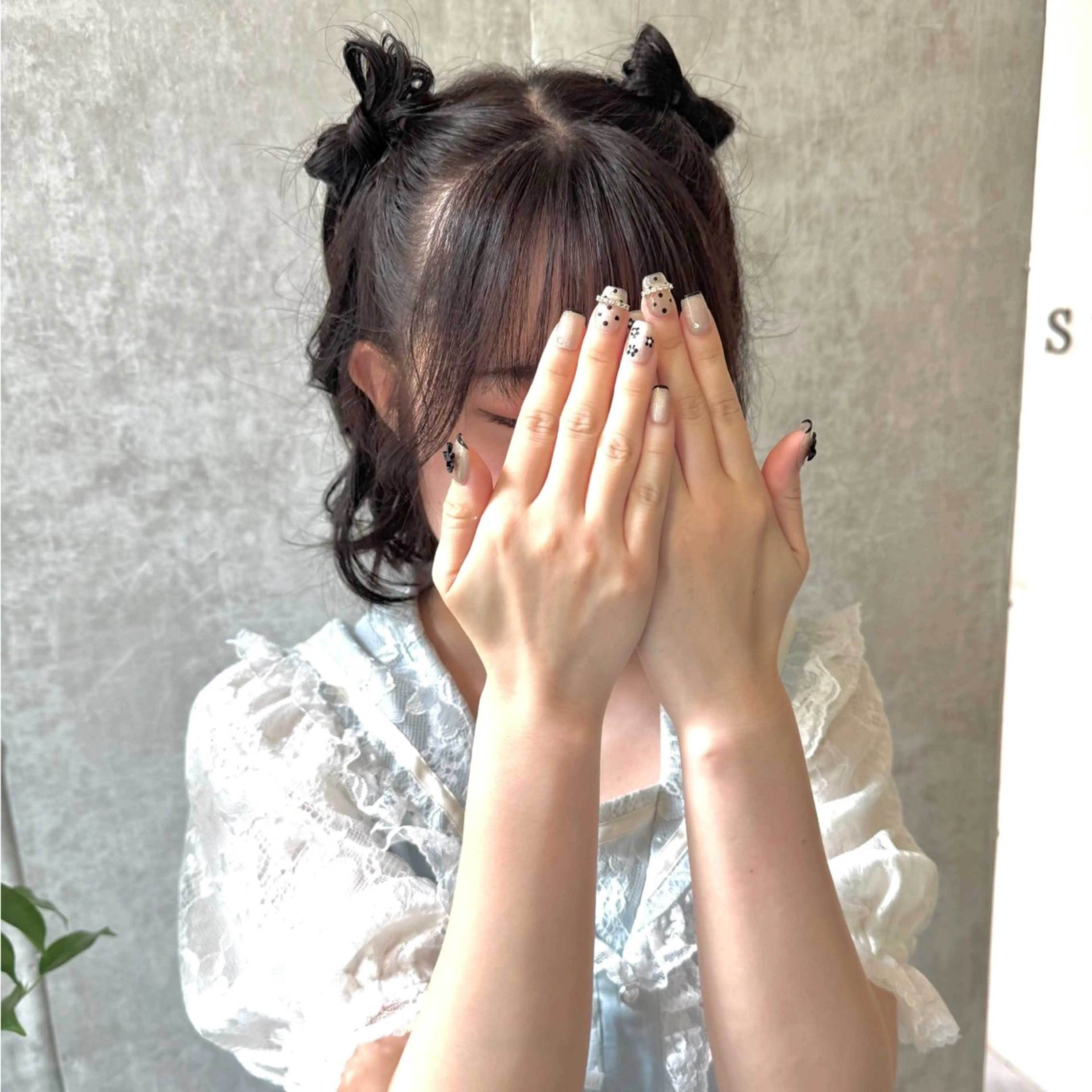 ミディアム ヘアセット ヘアメ🎀推しカラー 🥣横浜/しほ🧸のヘアスタイル