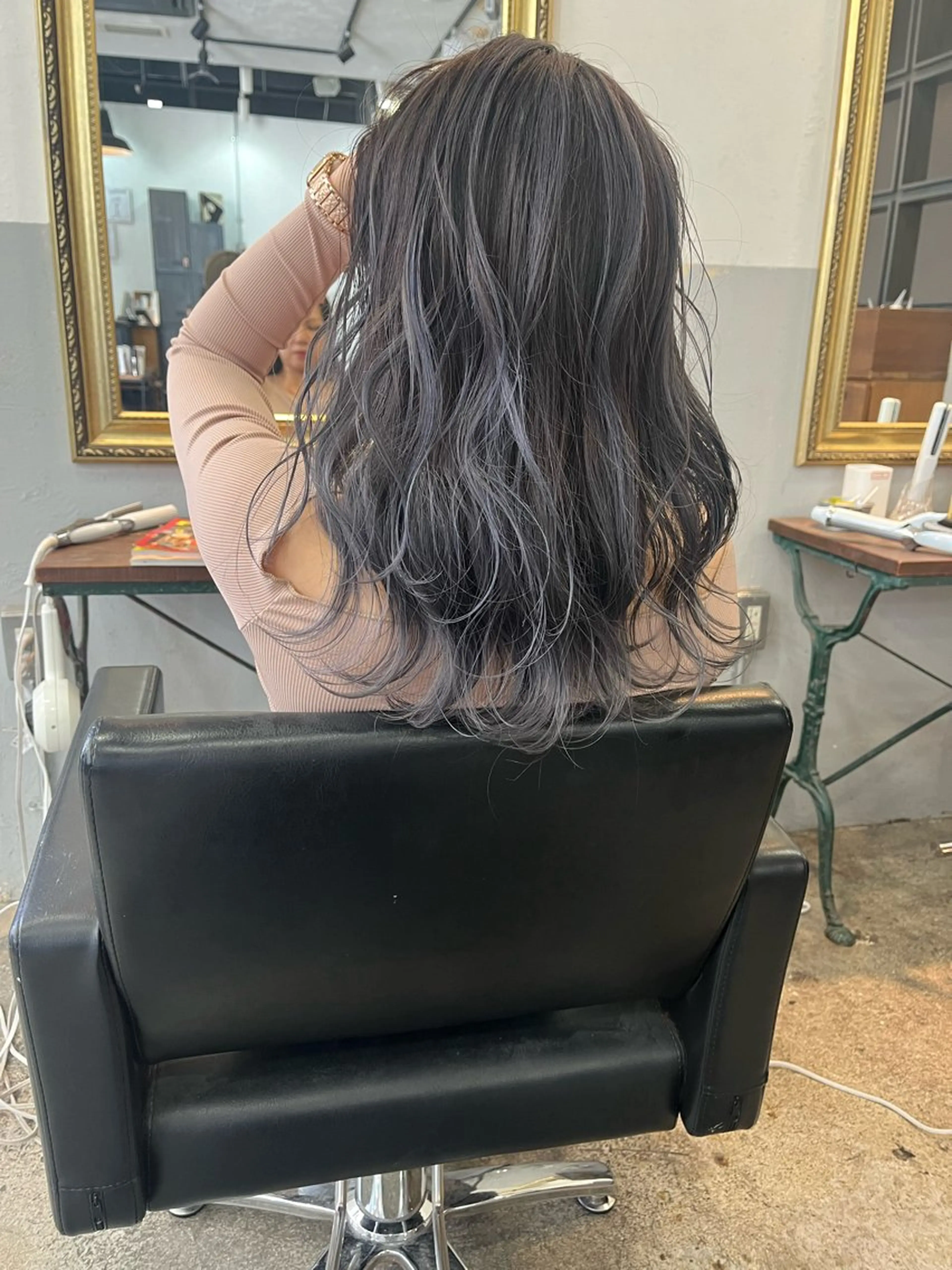 ミディアム カラー ヘアアレンジ バレイヤージュ レイヤーカット カット ヘアカラー トリートメント 東 寛道のヘアスタイル